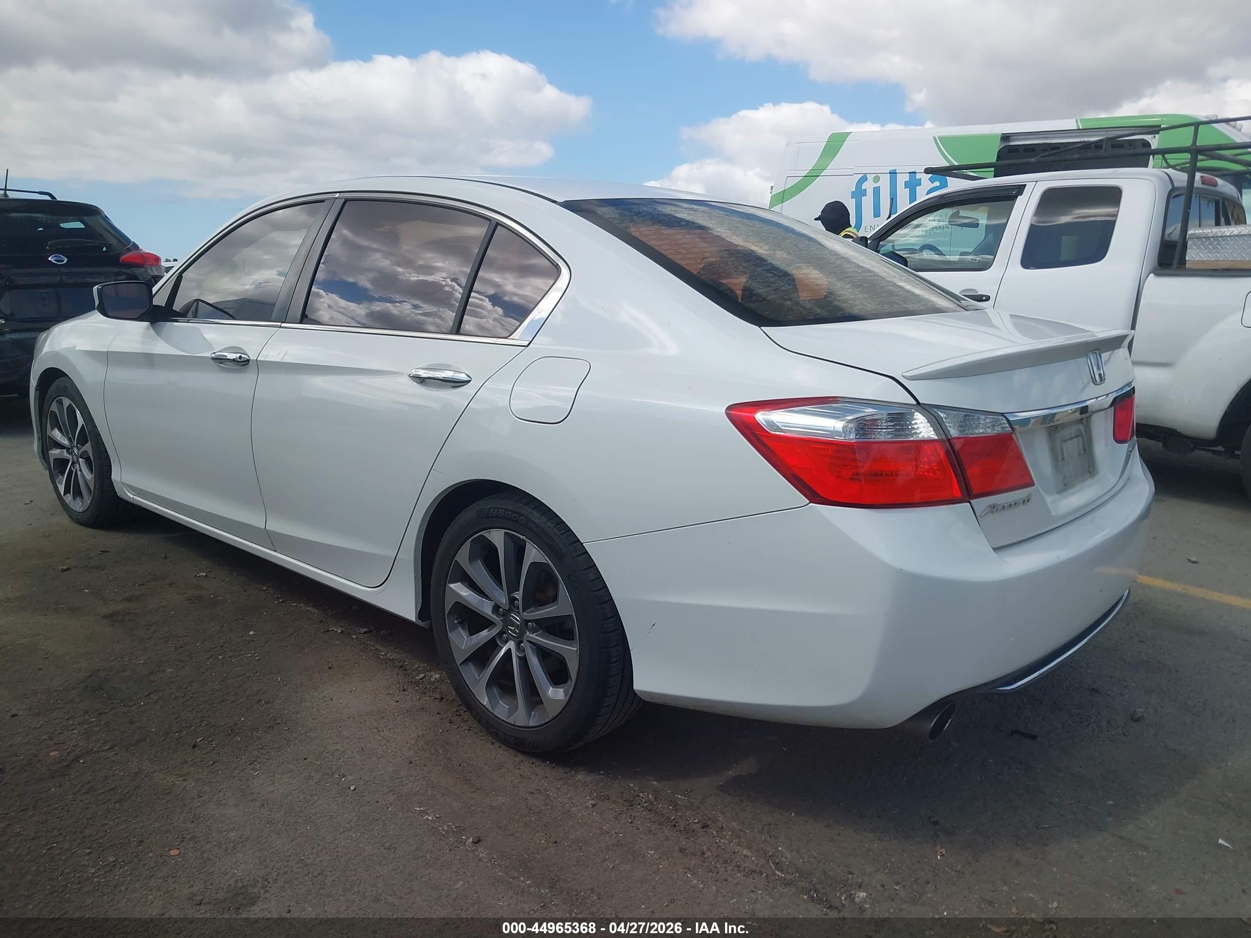 HONDA ACCORD image 3