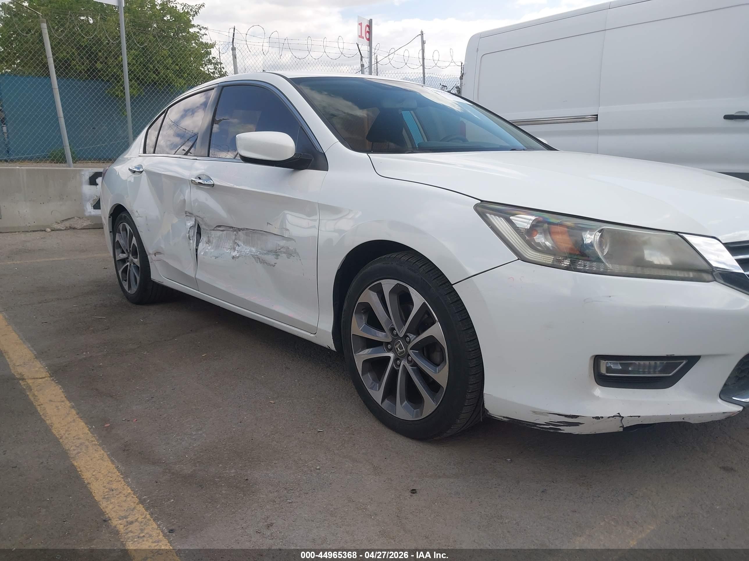 HONDA ACCORD image 6
