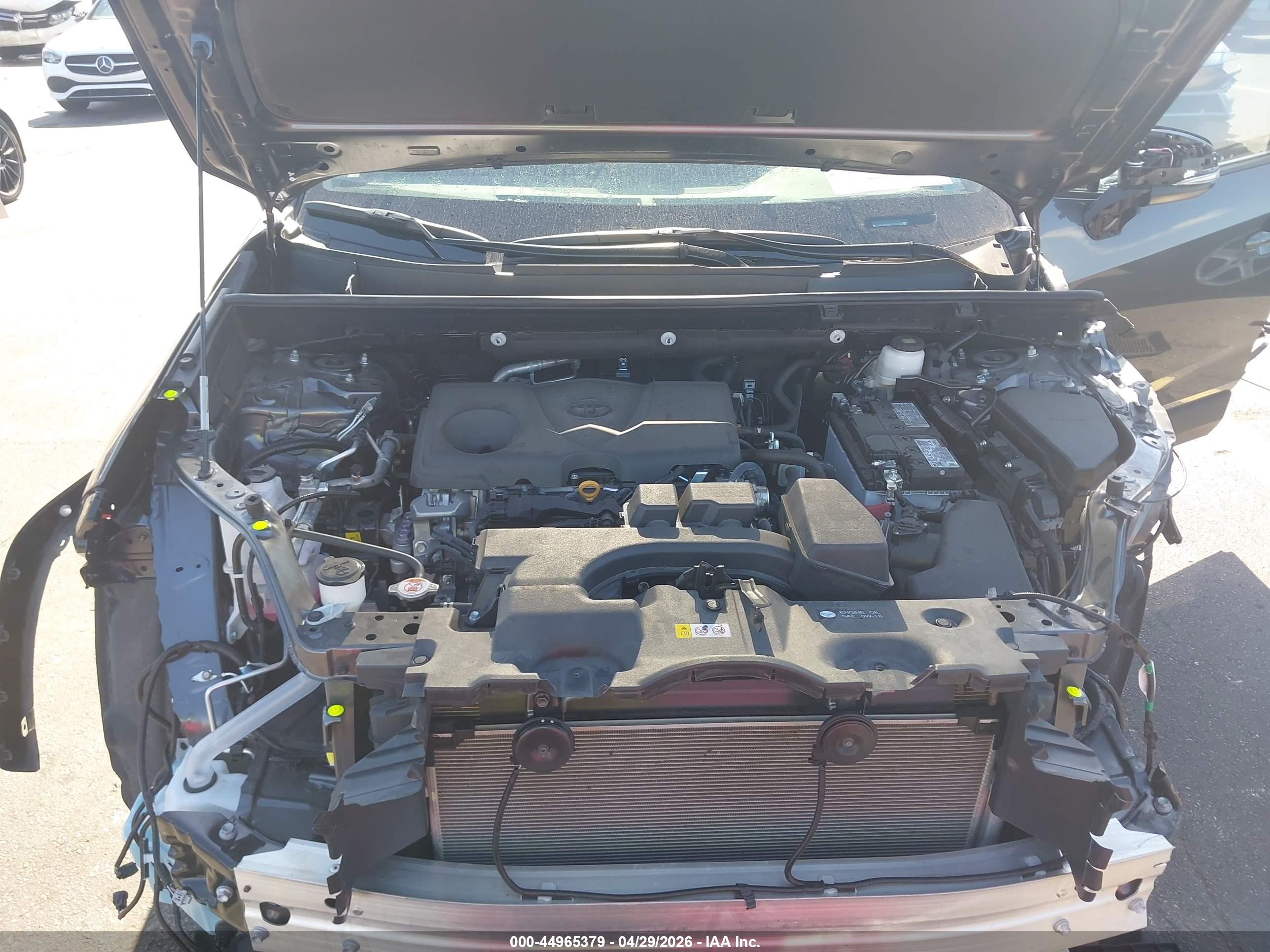 TOYOTA RAV4 image 10