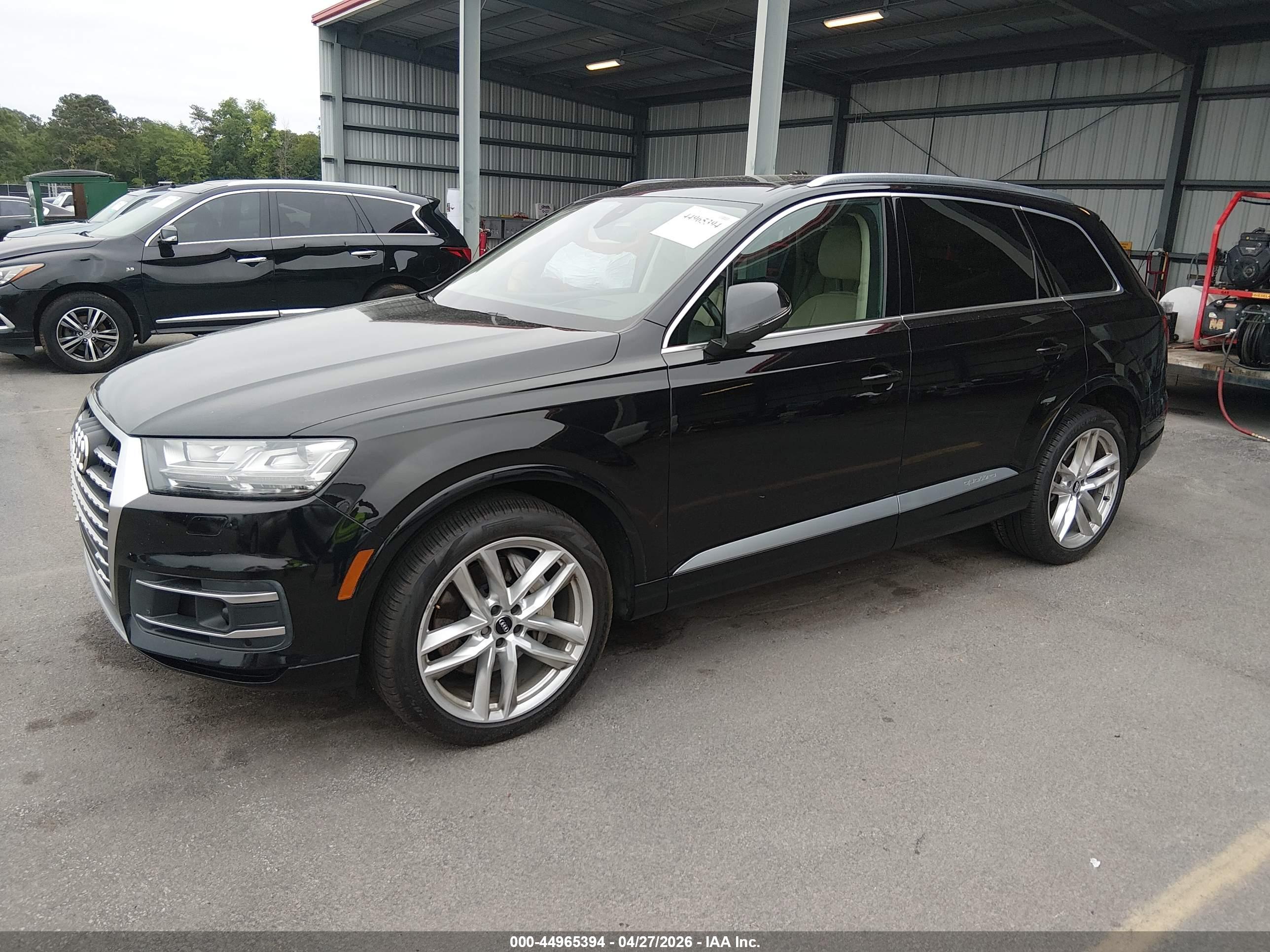 AUDI Q7 image 2