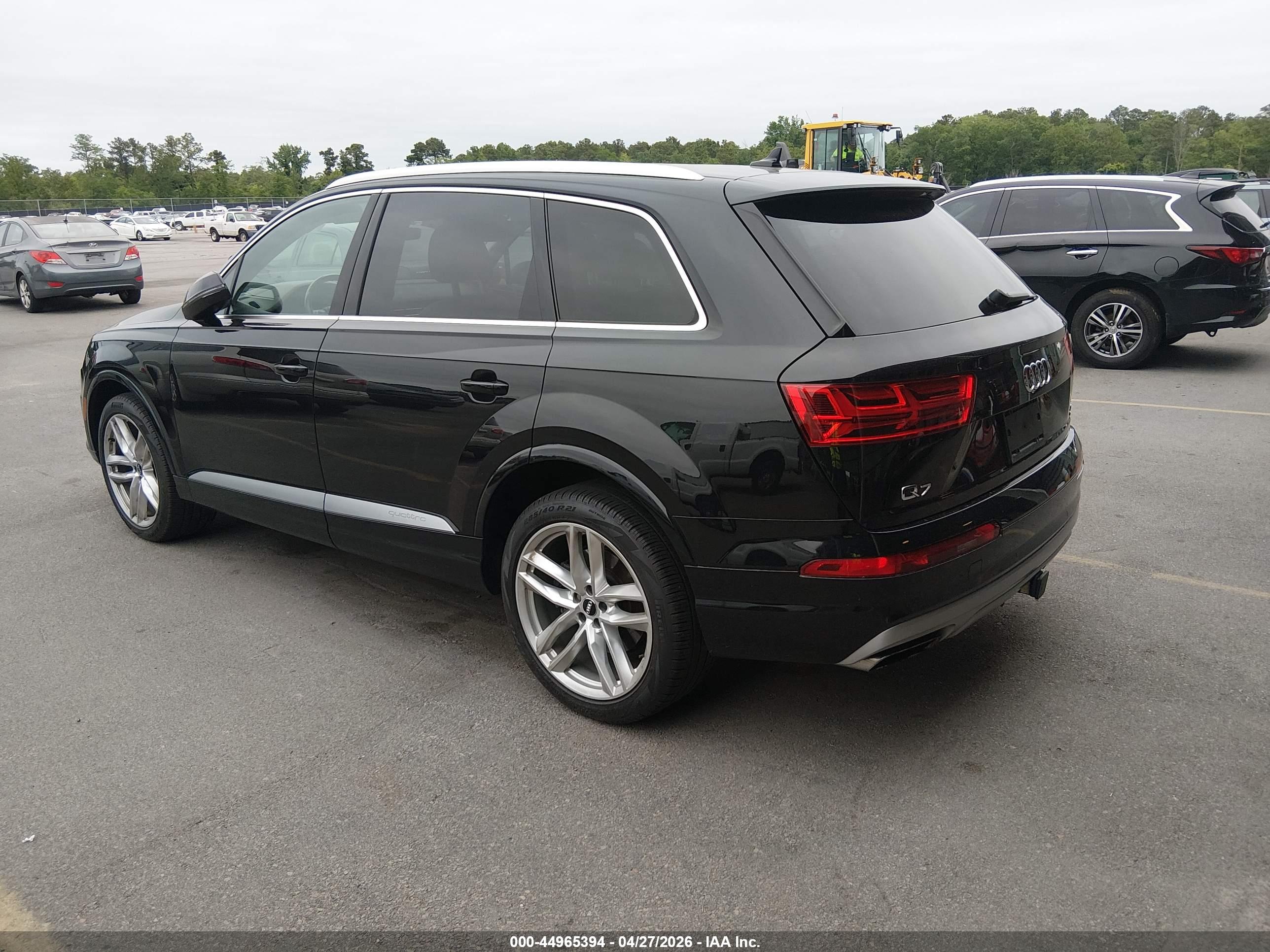 AUDI Q7 image 3