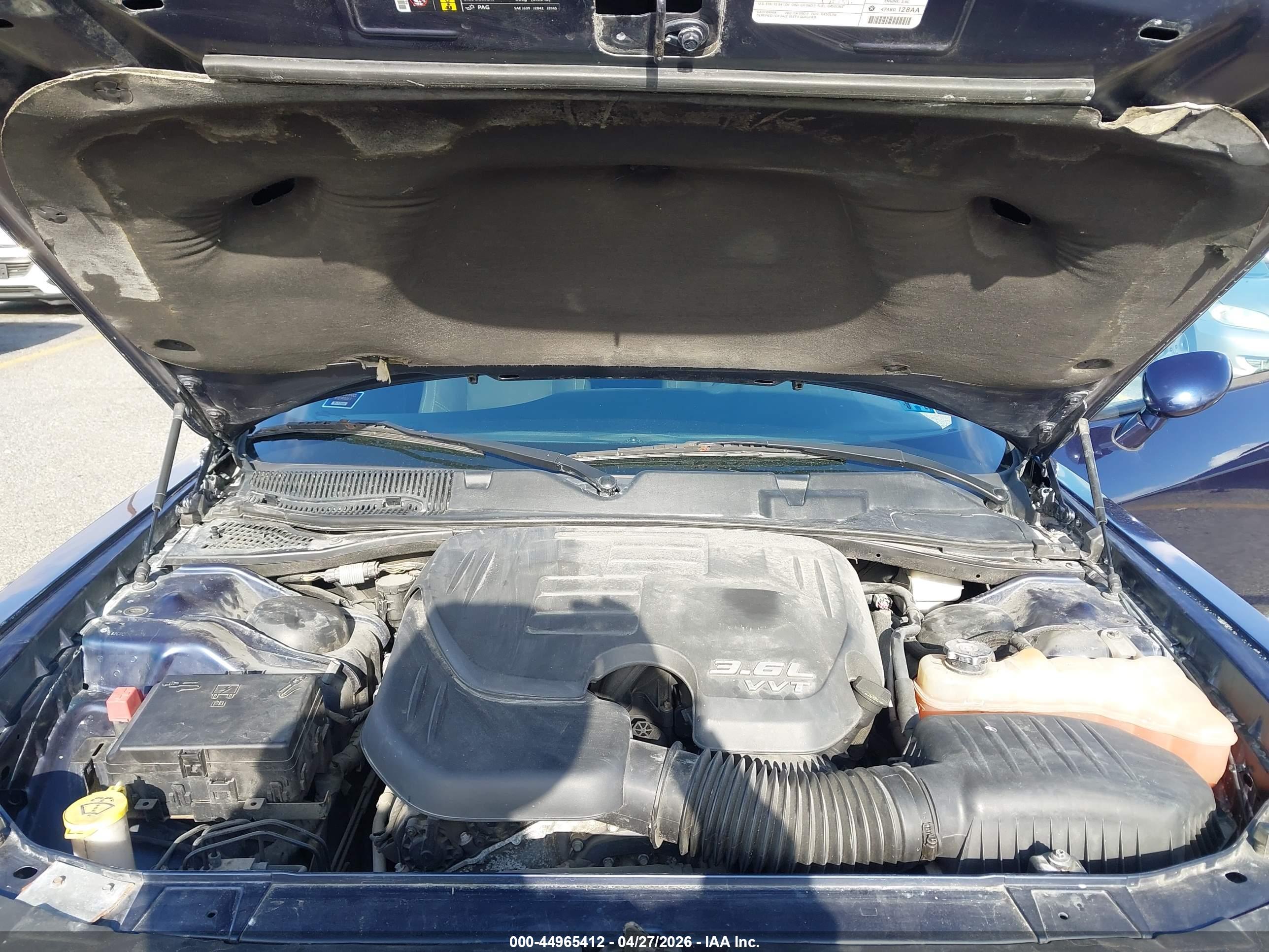 DODGE CHALLENGER image 10