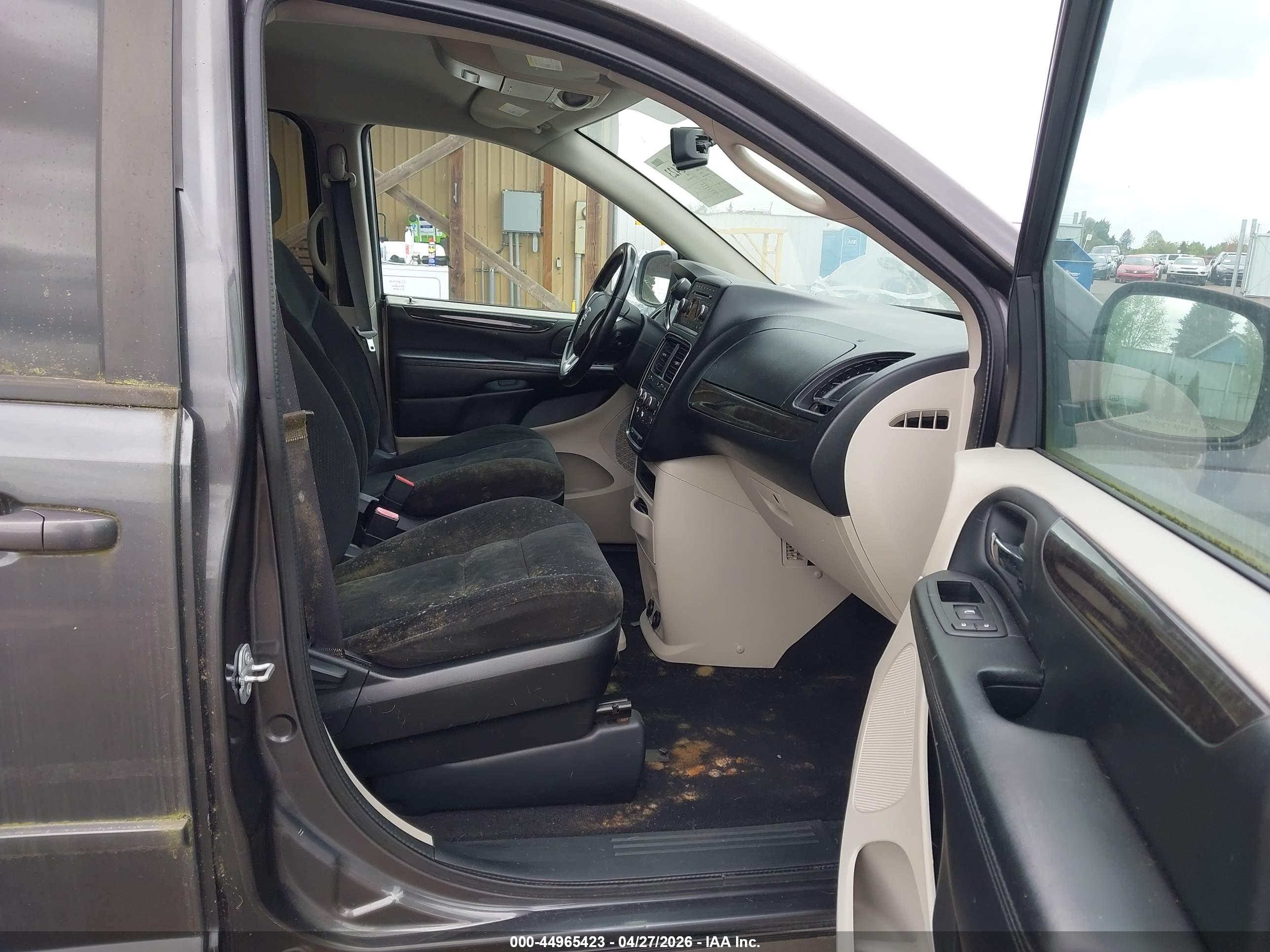 DODGE GRAND image 5