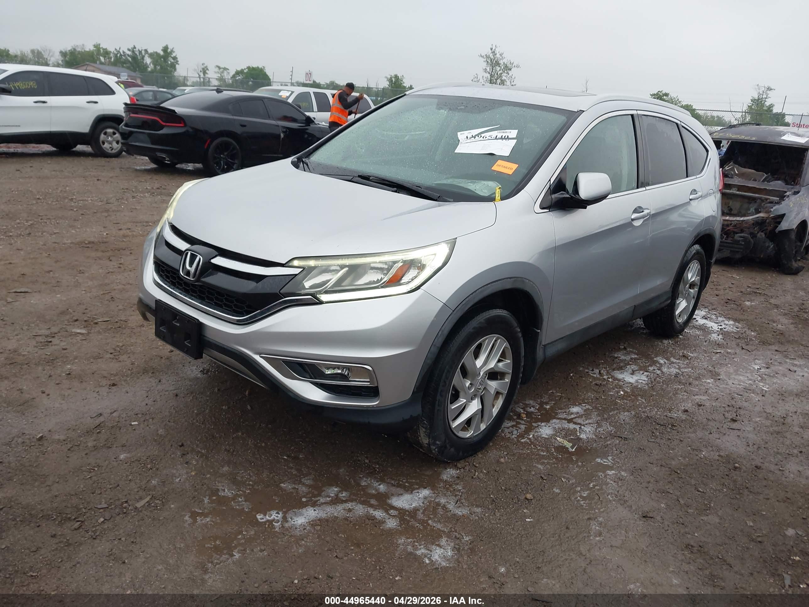 HONDA CR-V image 2