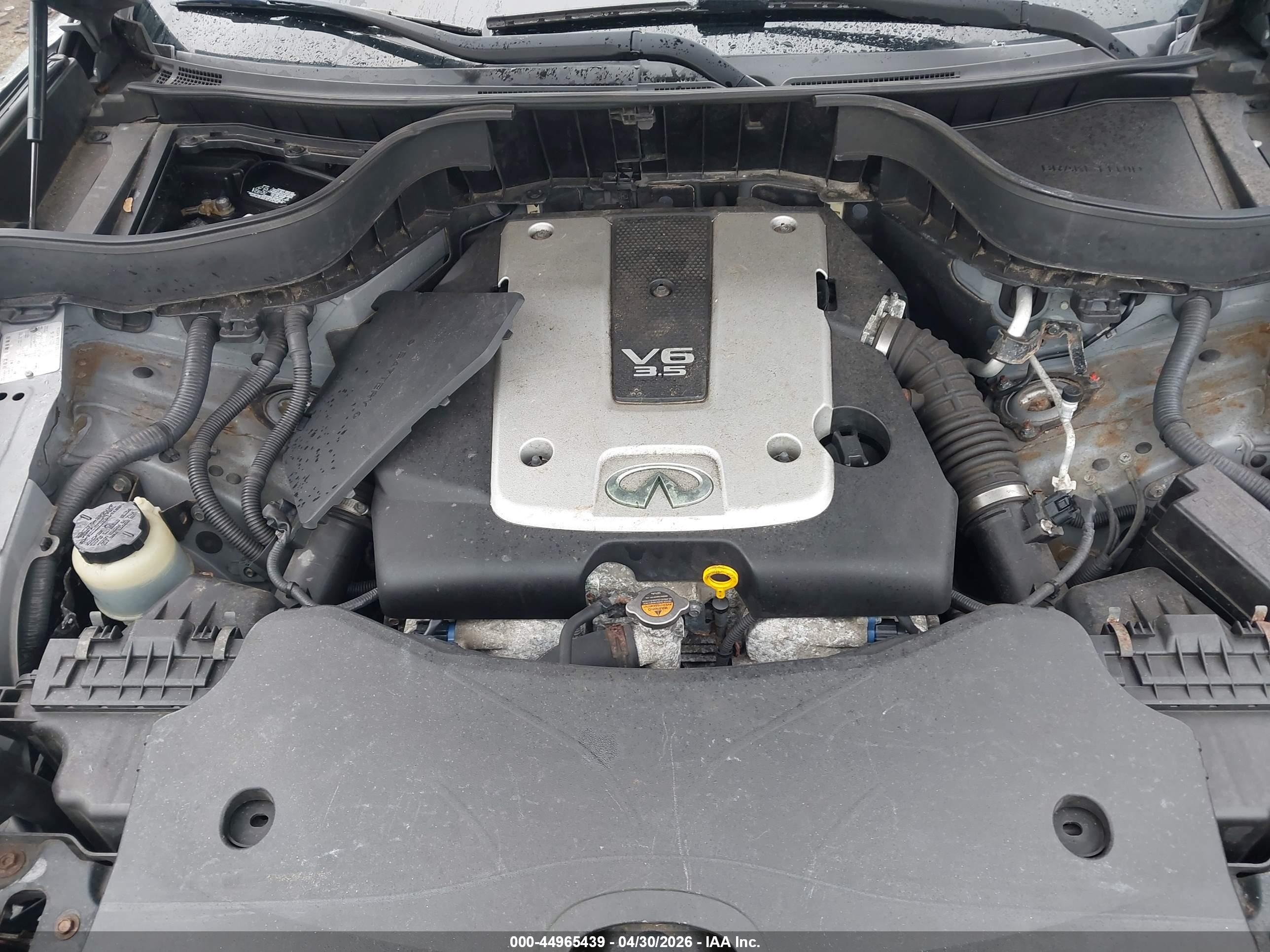 INFINITI FX35 image 10