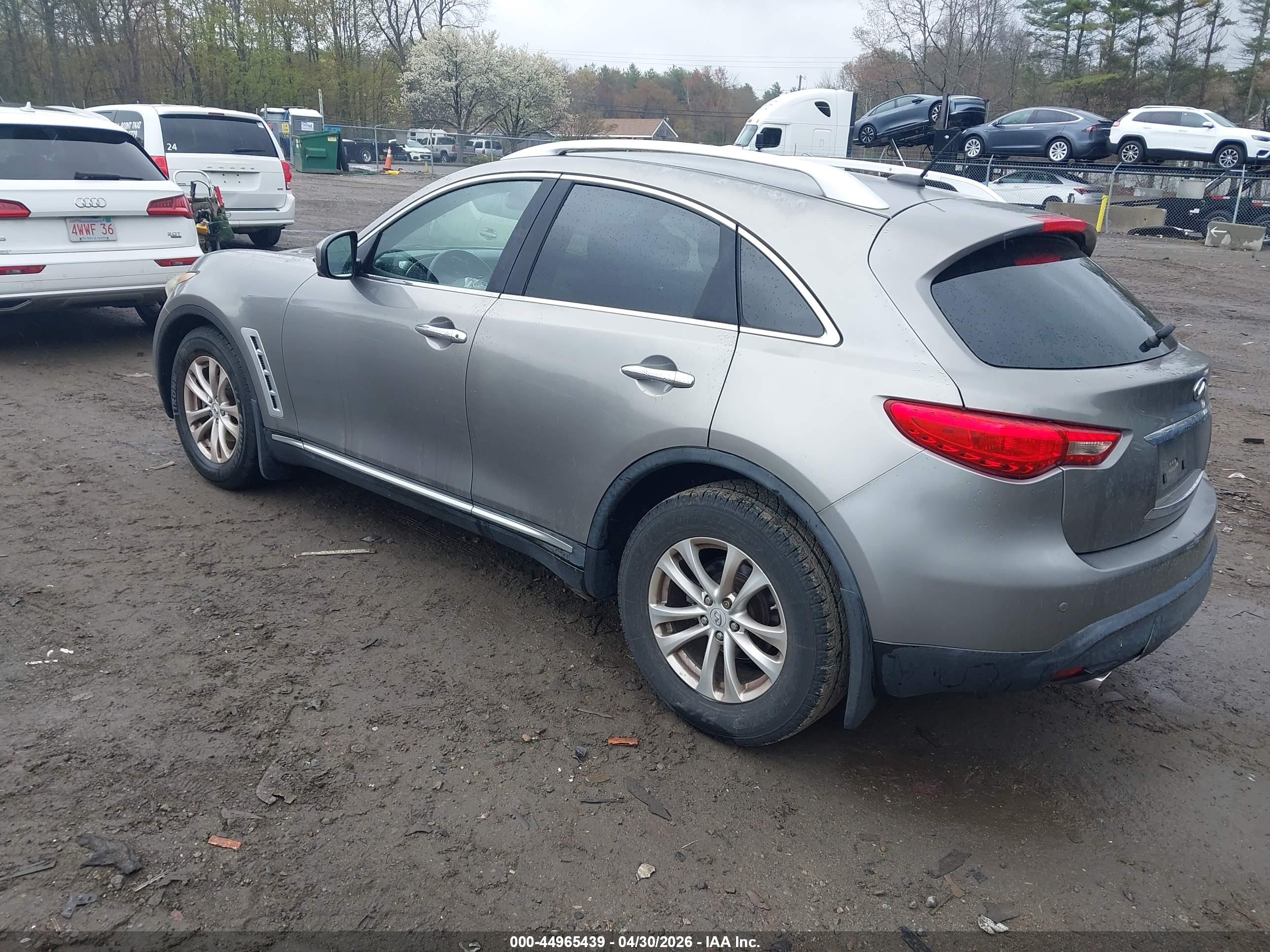 INFINITI FX35 image 3