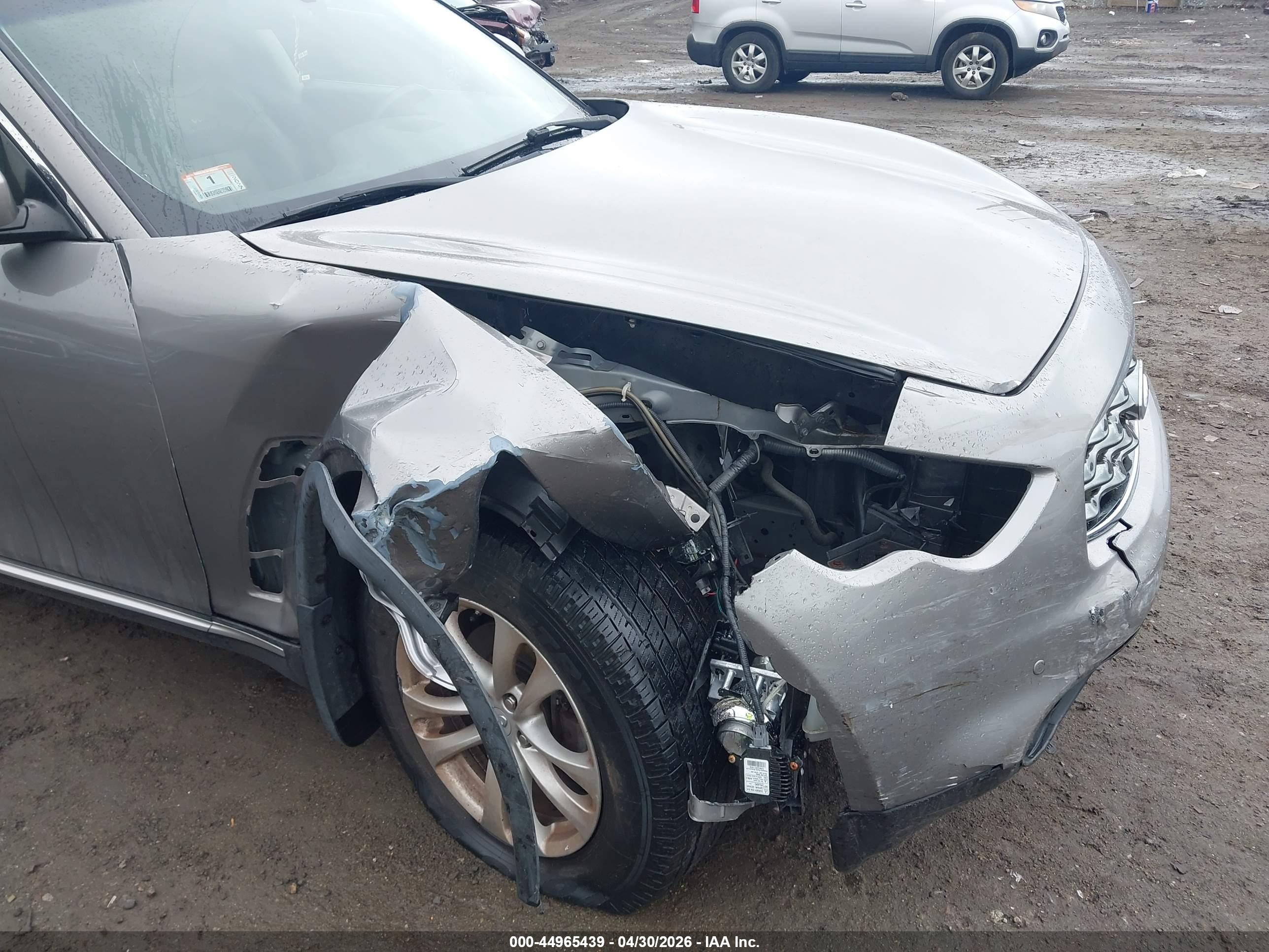 INFINITI FX35 image 6
