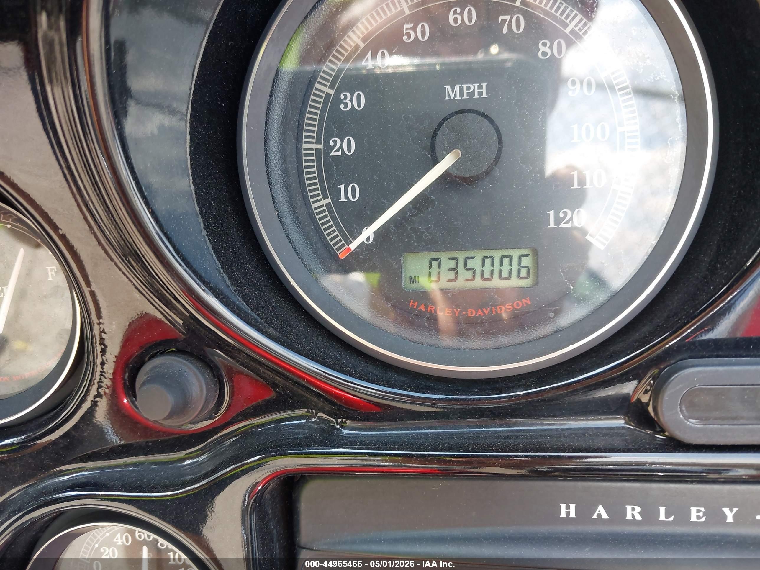 HARLEY-DAVIDSON FLHTCU image 7