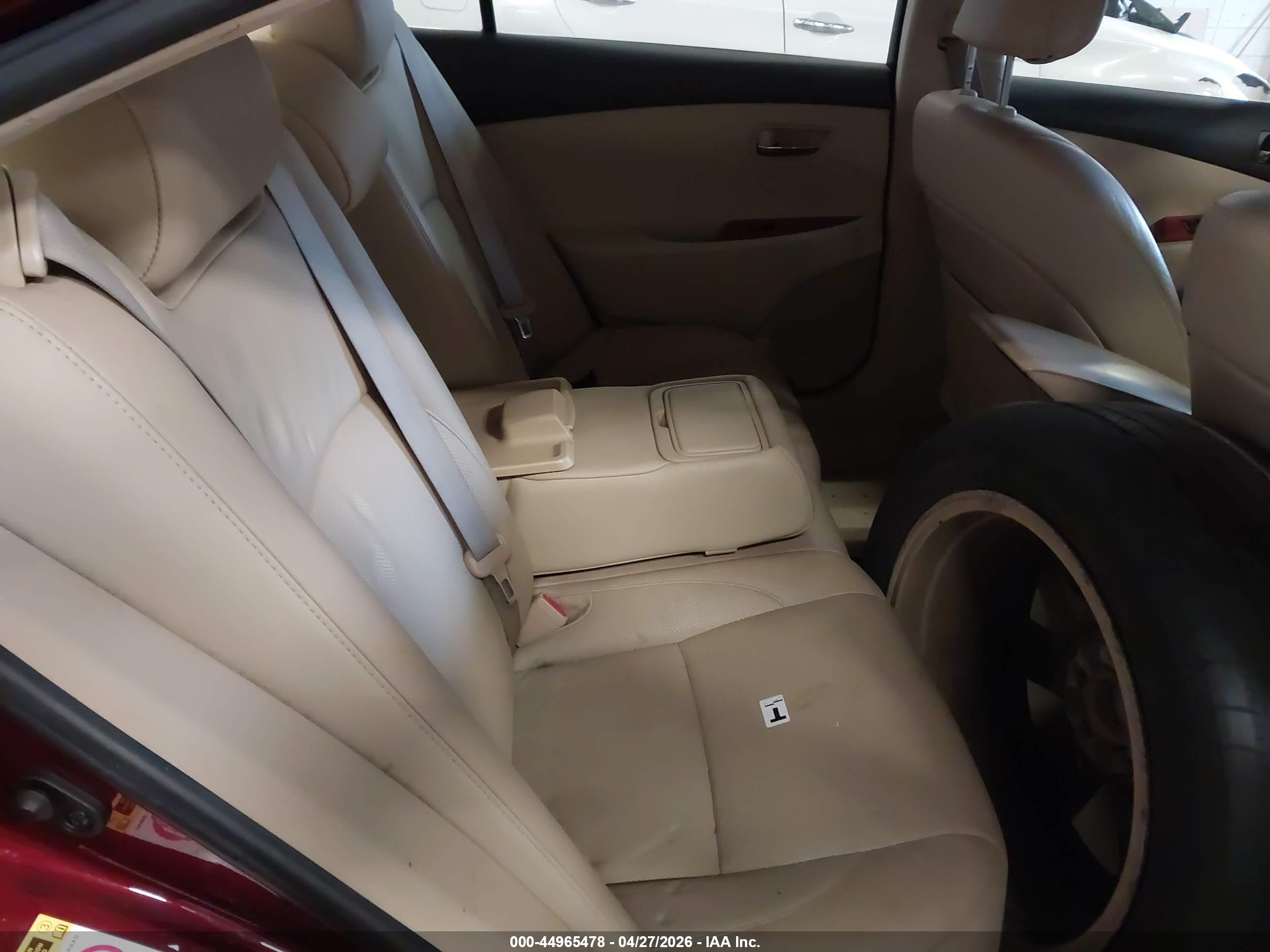 LEXUS ES image 8
