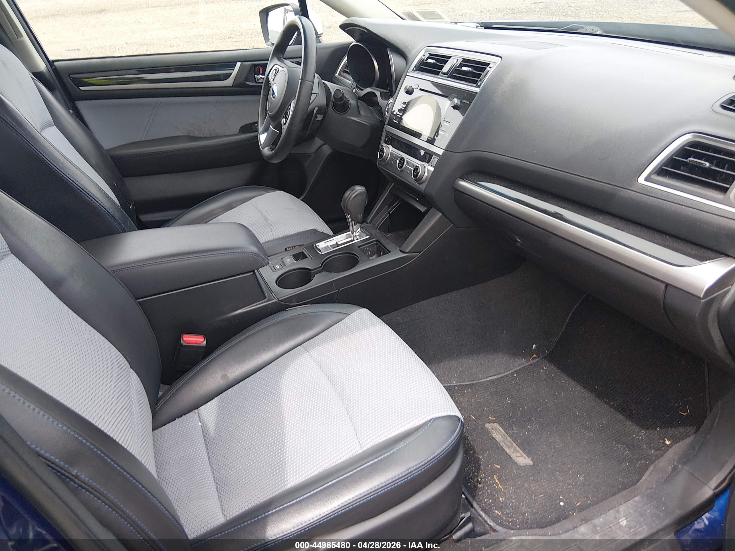 SUBARU LEGACY image 5