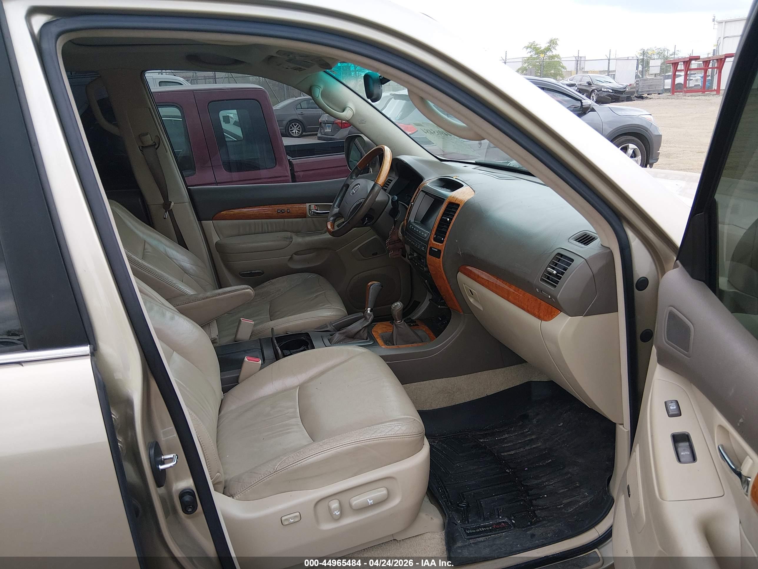 LEXUS GX image 5