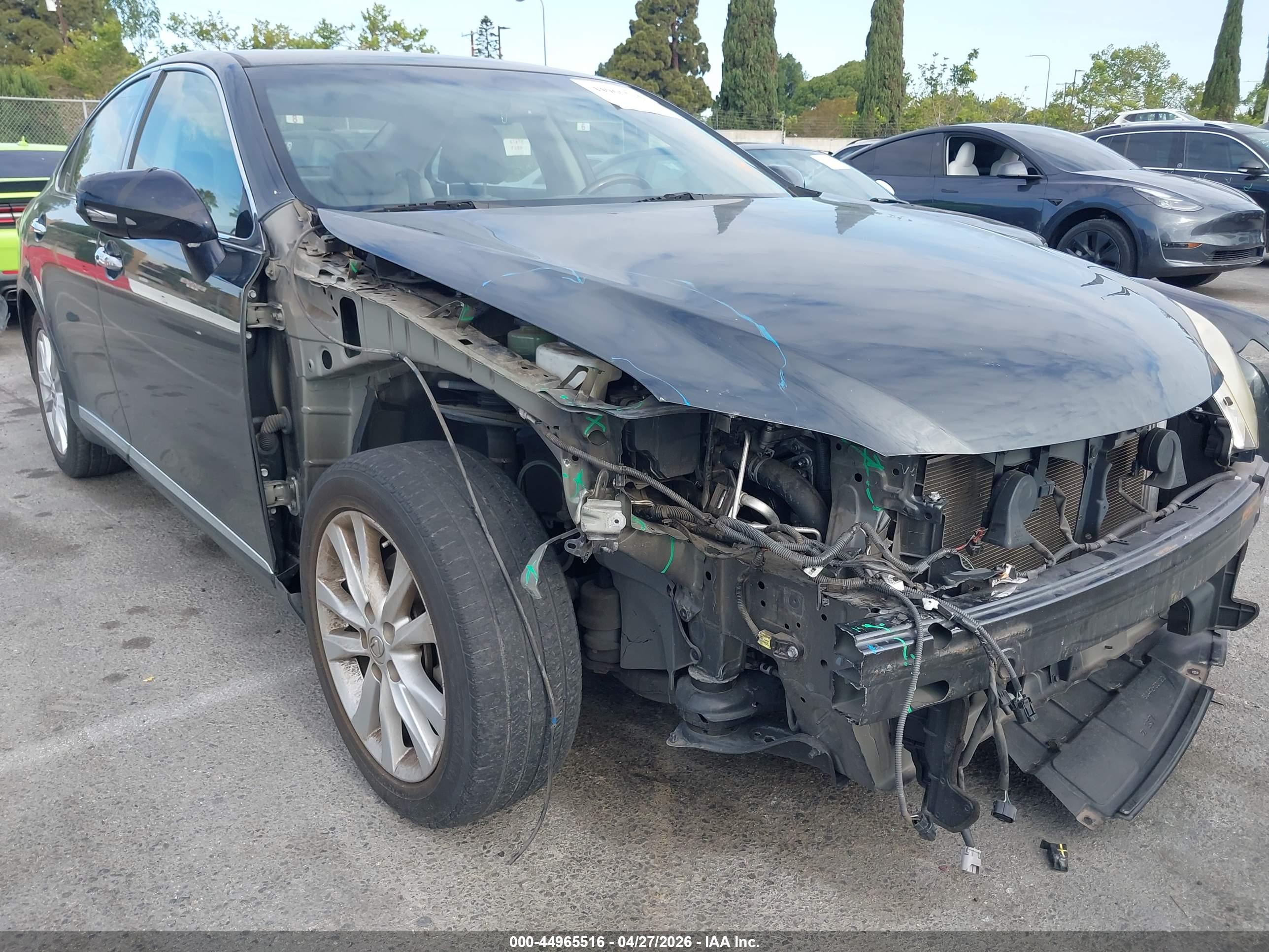 LEXUS ES image 6