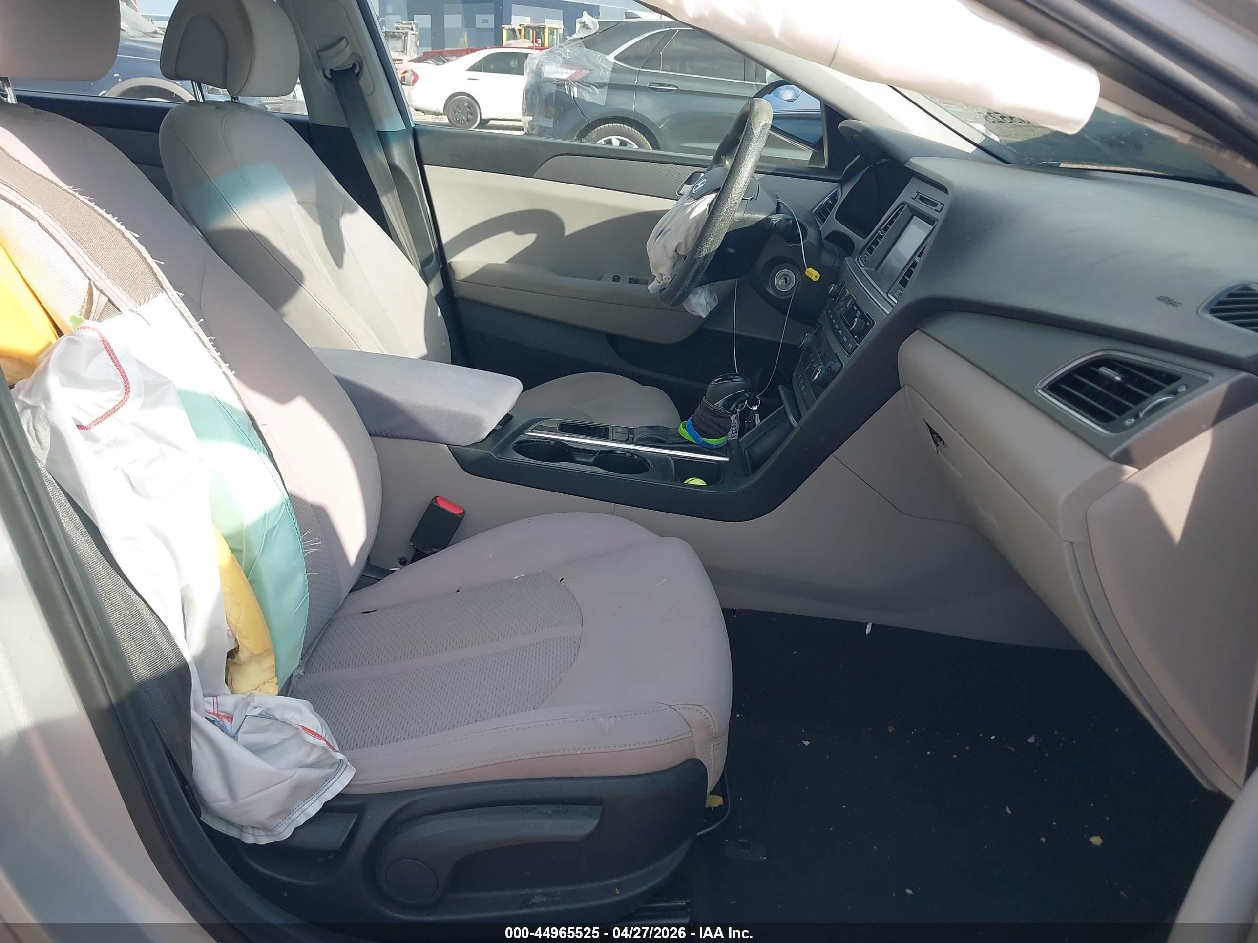 HYUNDAI SONATA image 5