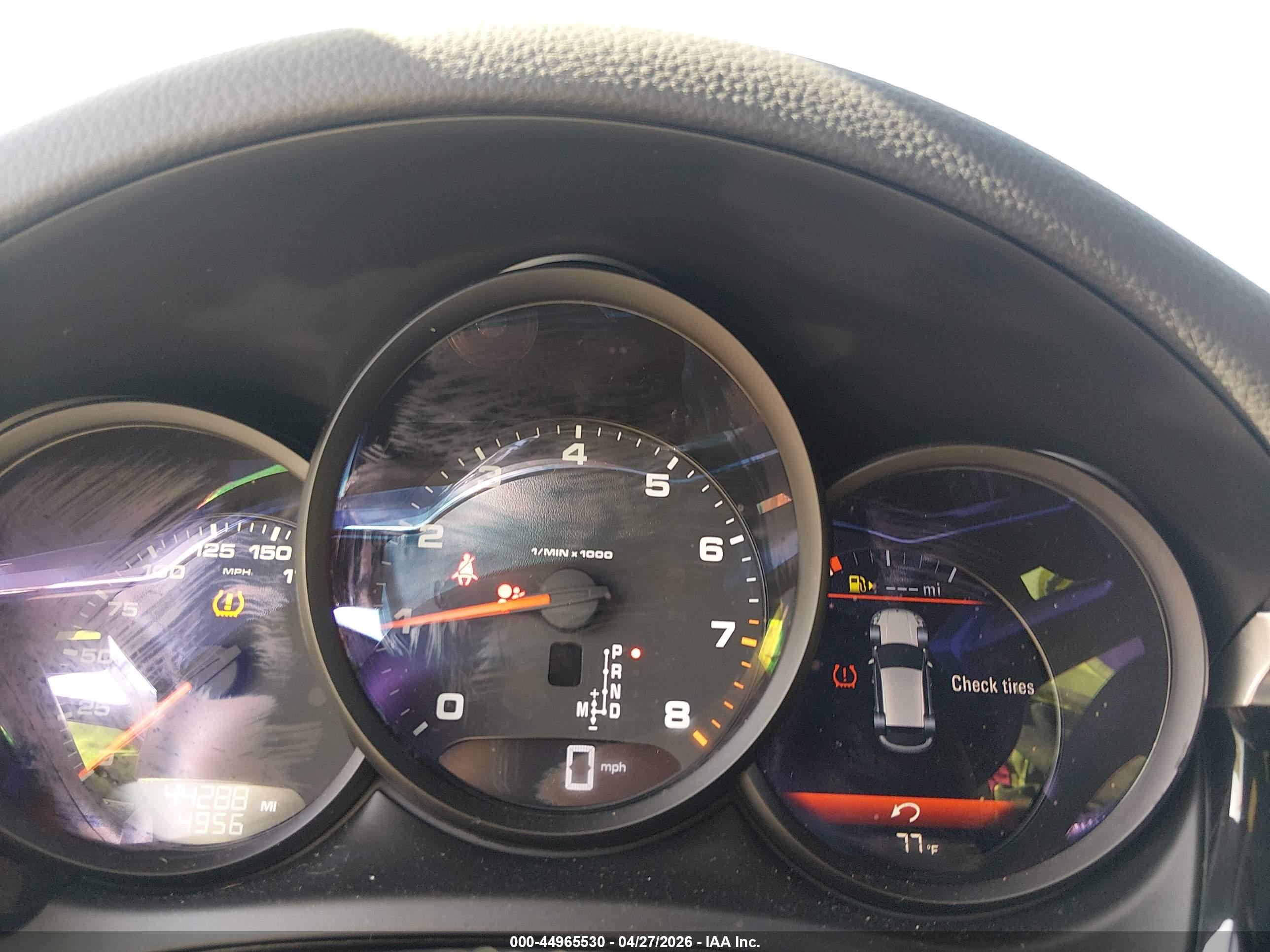 PORSCHE MACAN image 7
