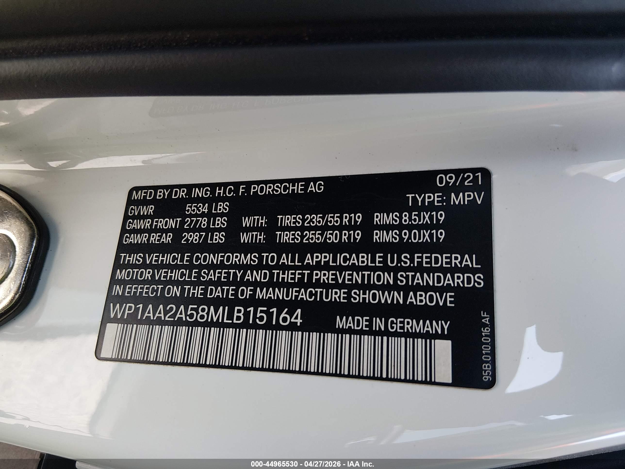PORSCHE MACAN image 9