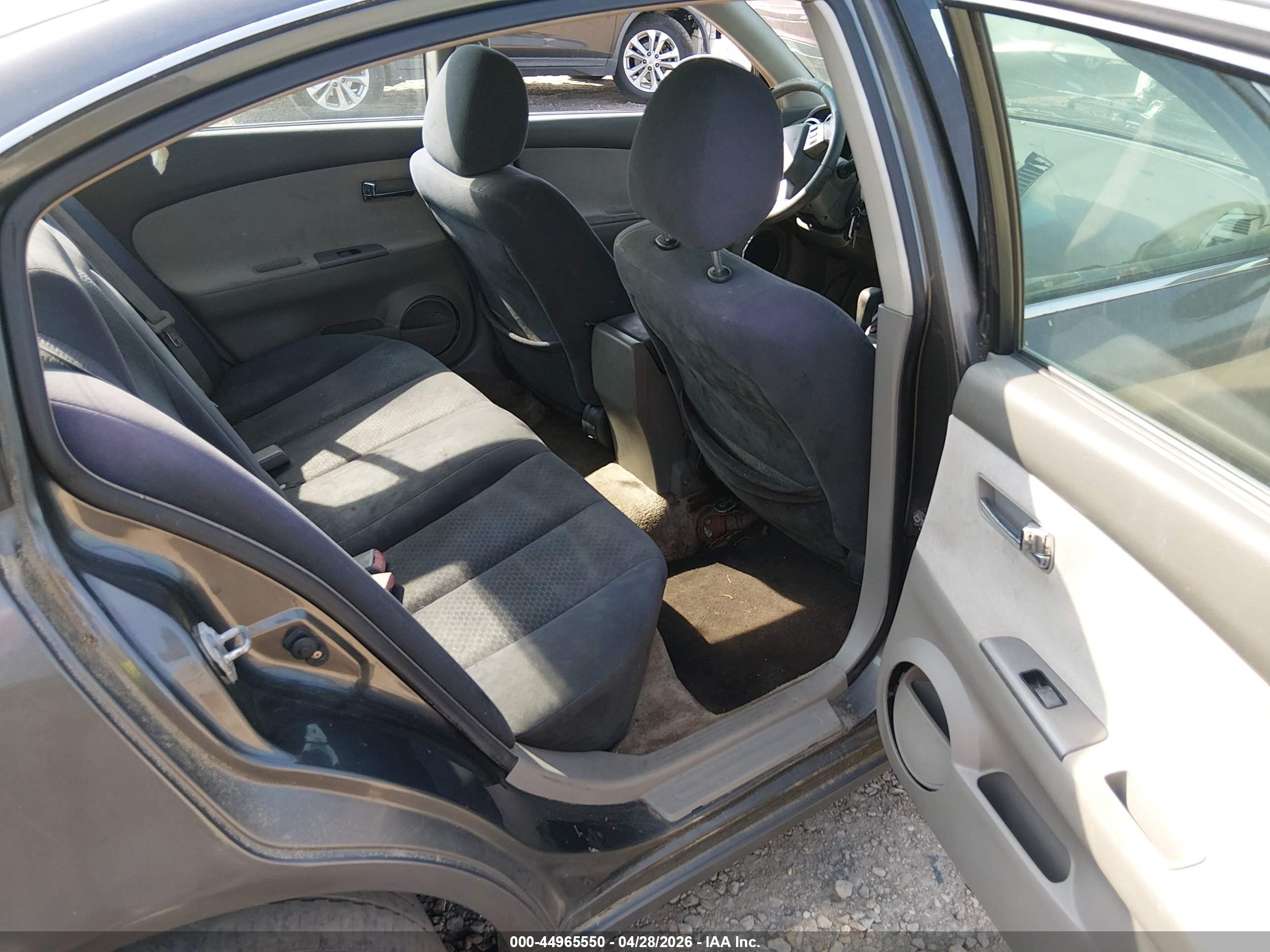 NISSAN ALTIMA image 8