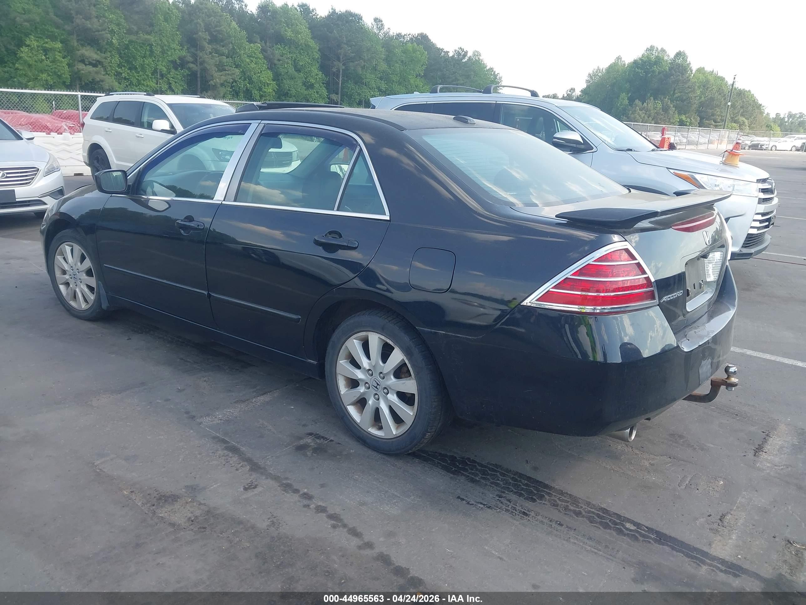 HONDA ACCORD image 3