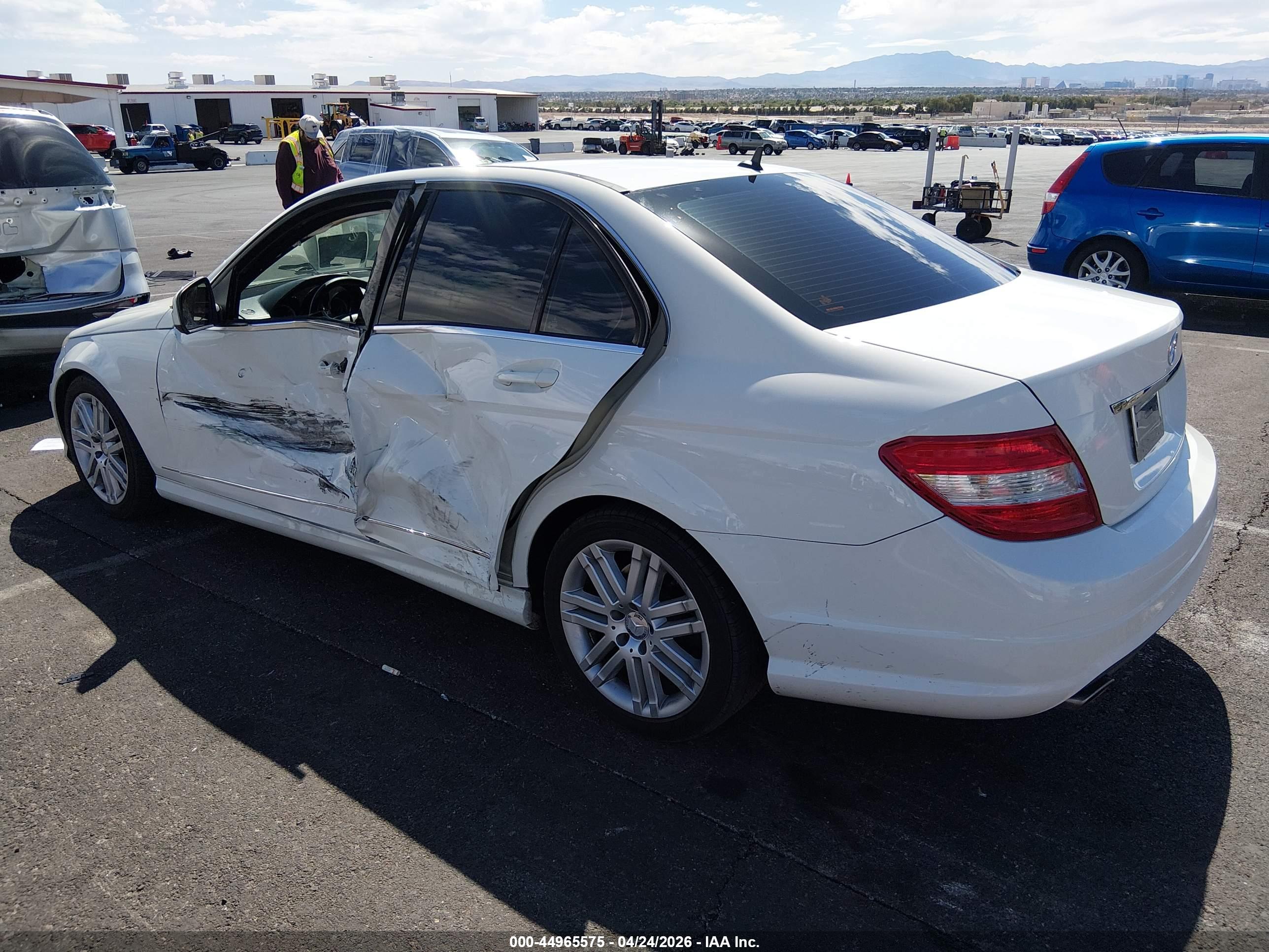 MERCEDES-BENZ C image 3