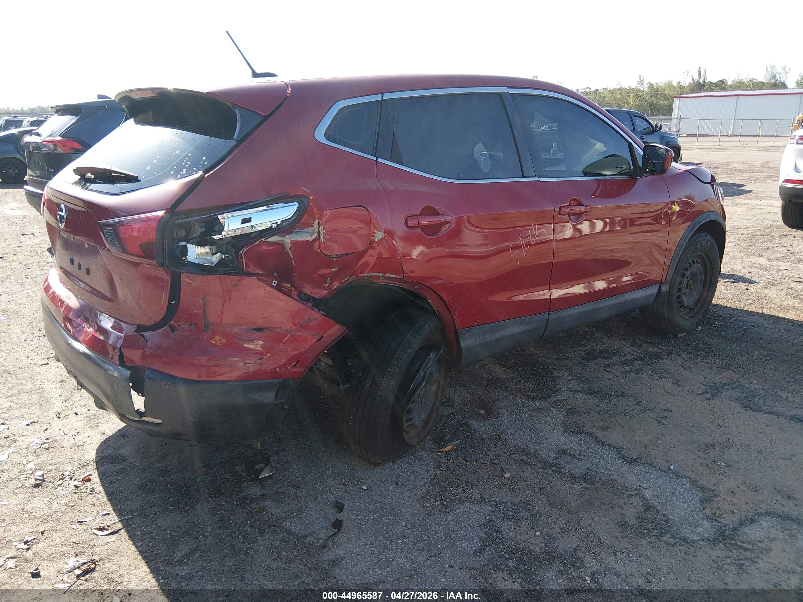 NISSAN ROGUE image 4