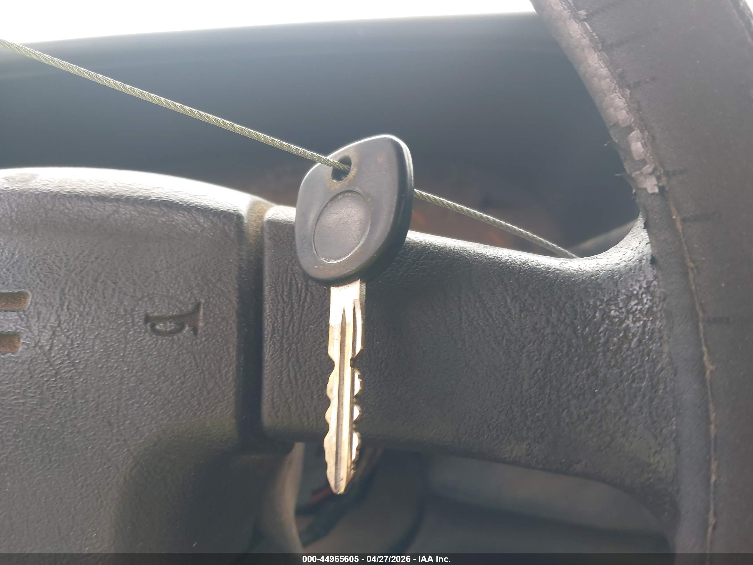 GMC SIERRA image 11