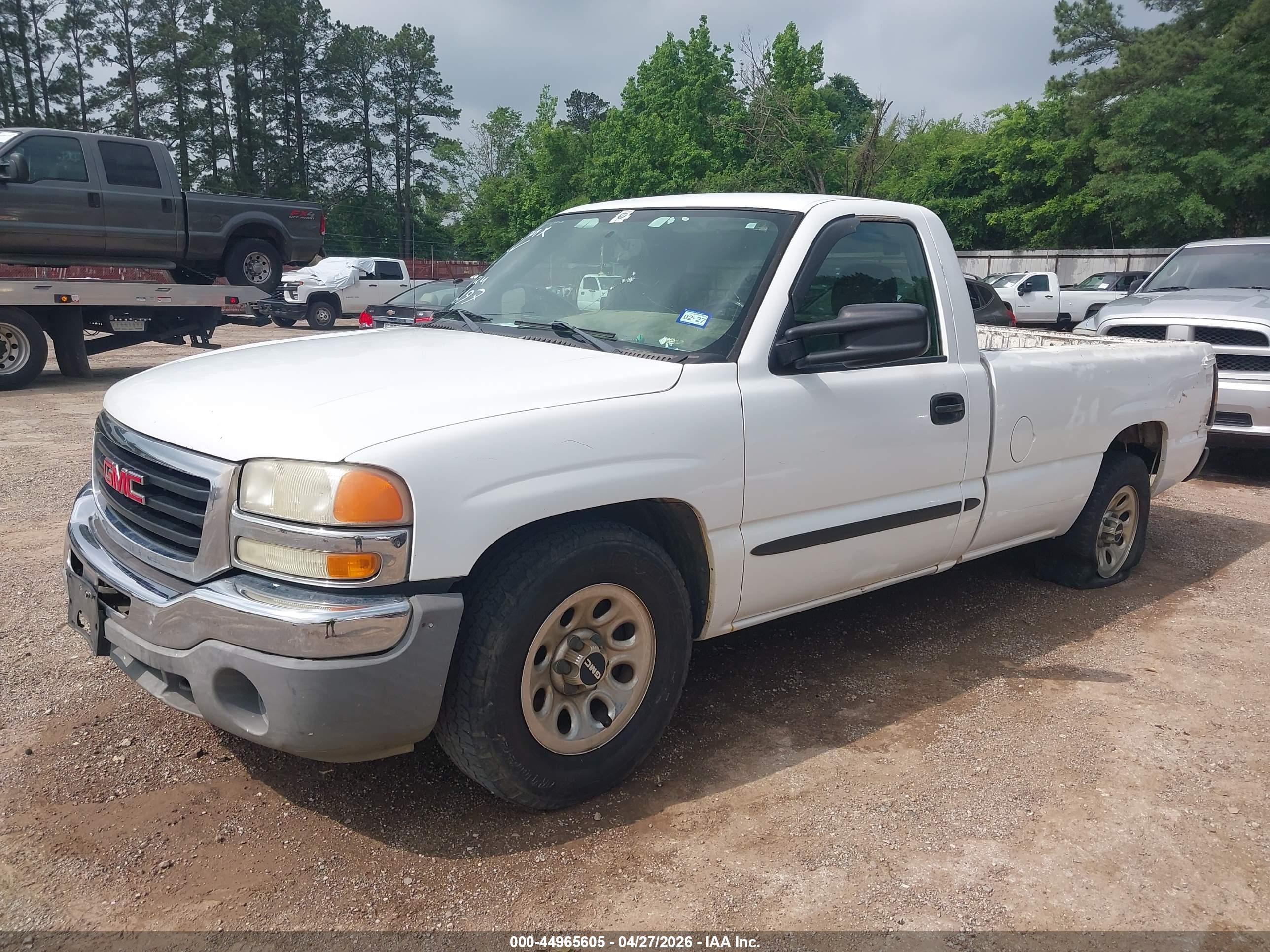 GMC SIERRA image 2