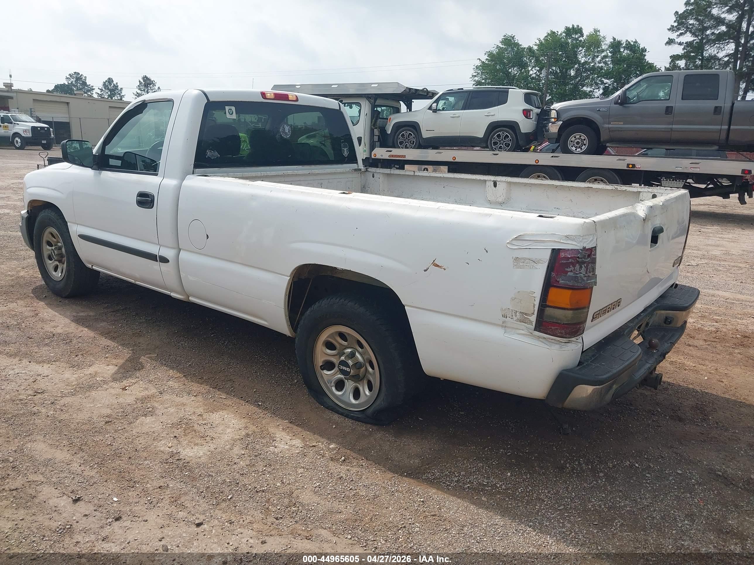 GMC SIERRA image 3