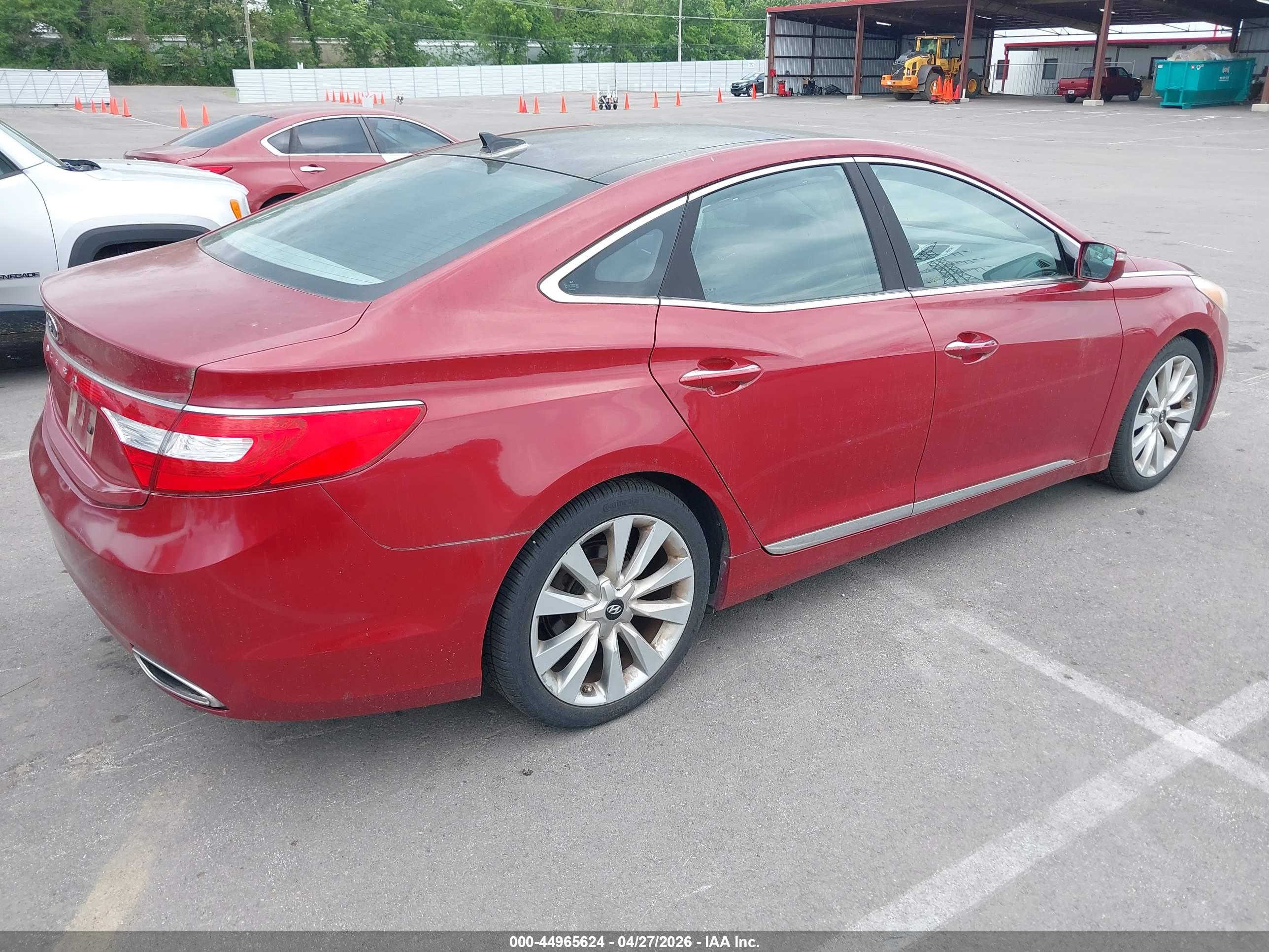 HYUNDAI AZERA image 4