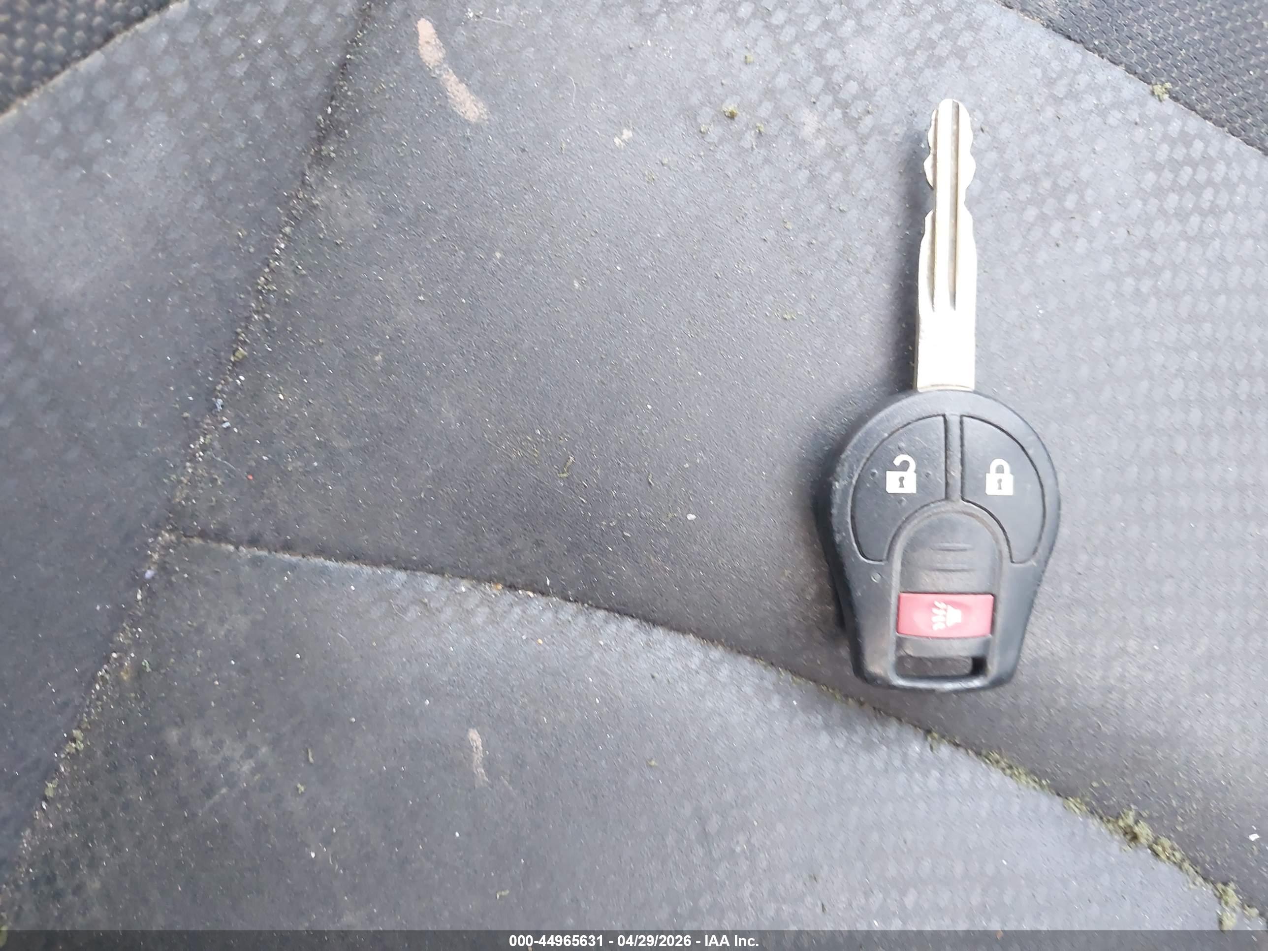 NISSAN ROGUE image 11
