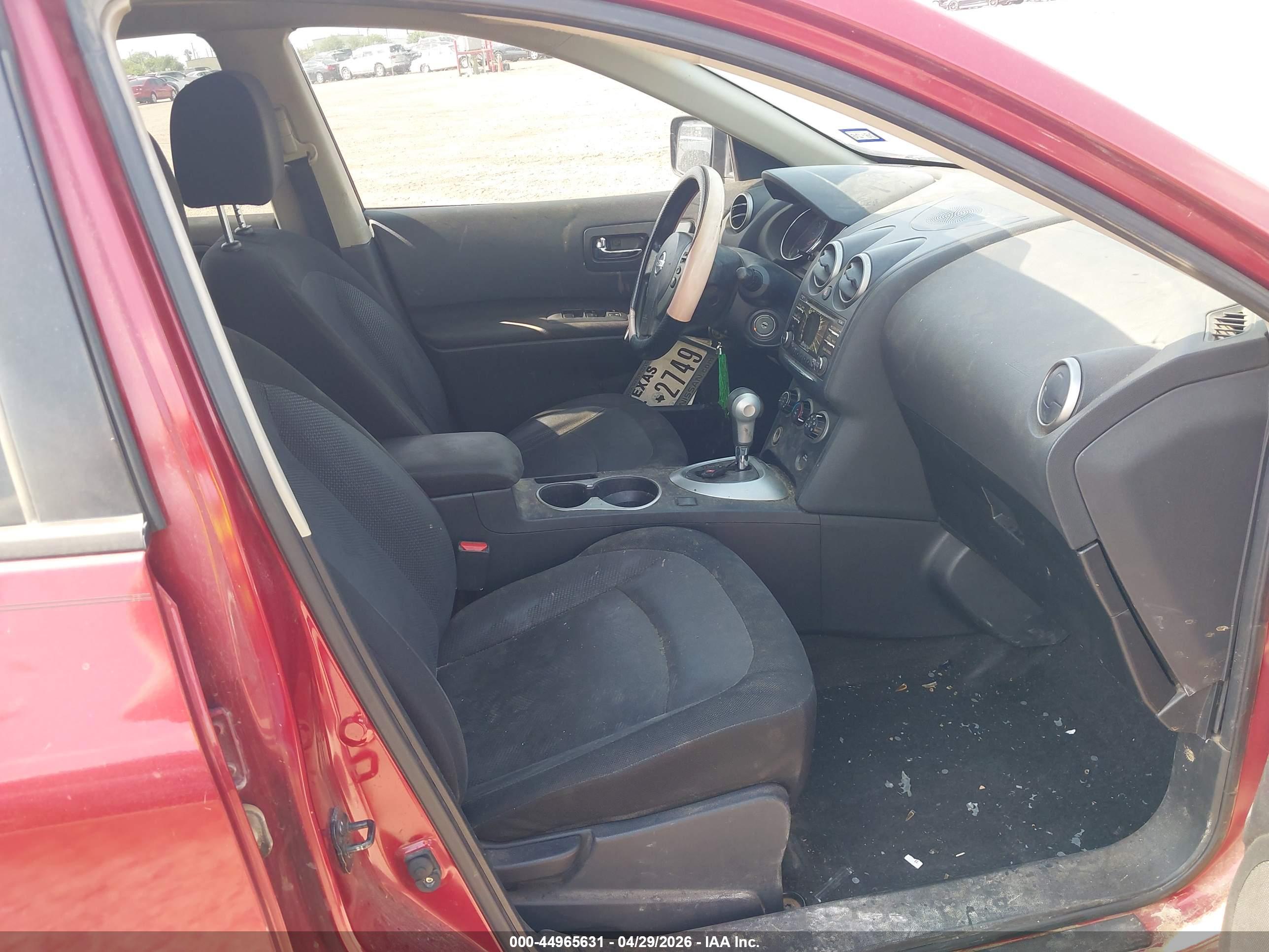 NISSAN ROGUE image 5