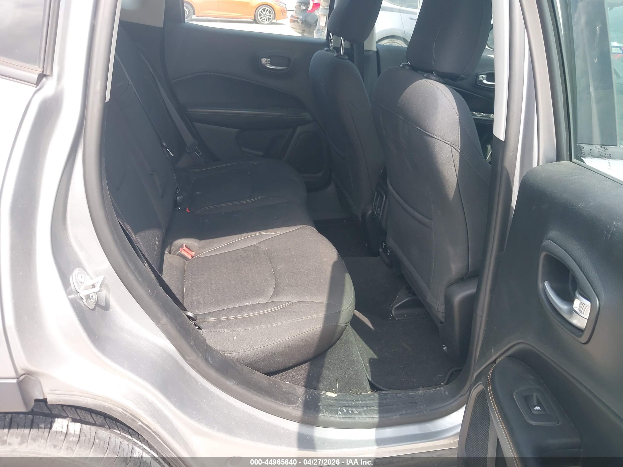 JEEP COMPASS image 8