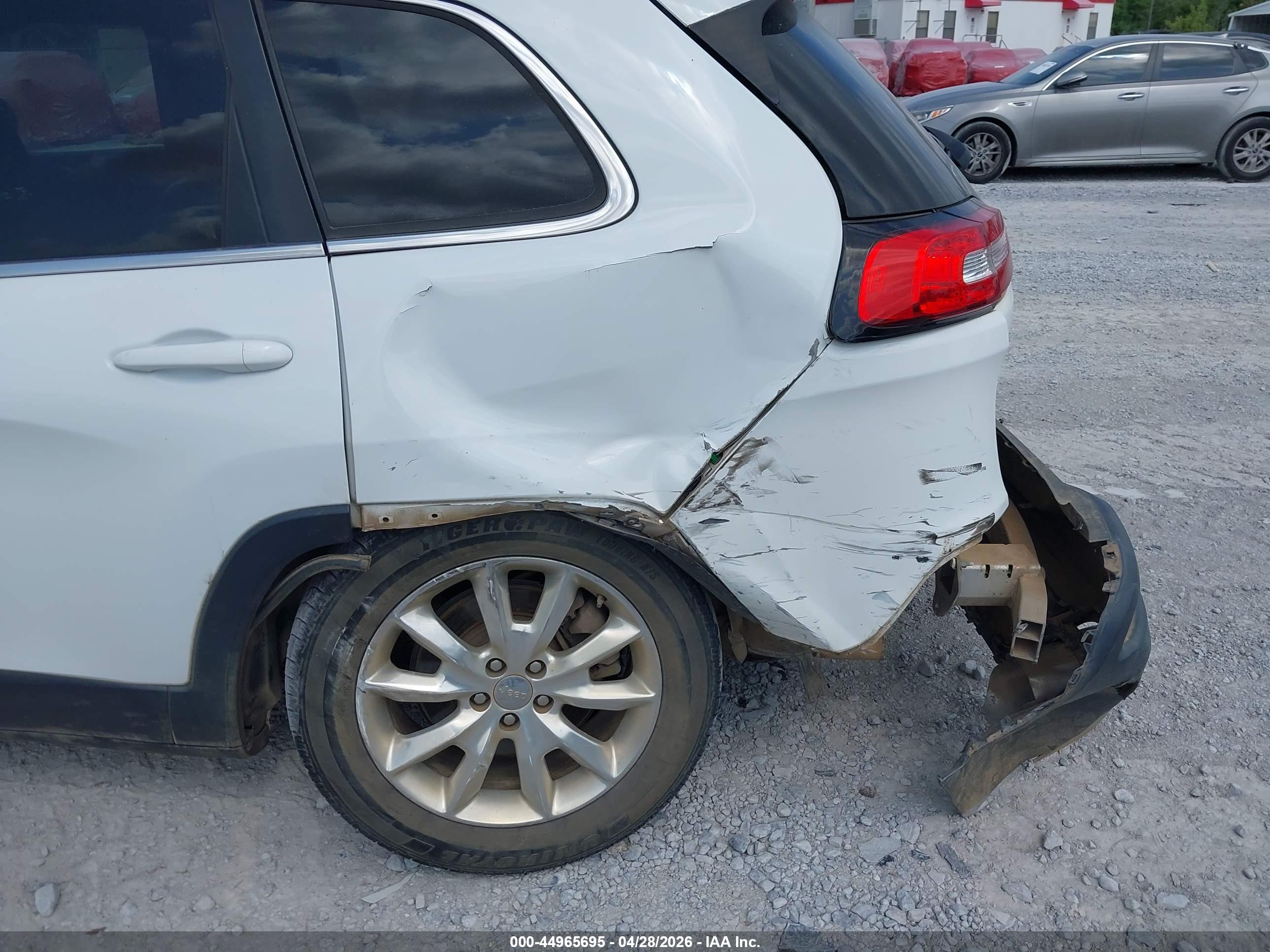 JEEP CHEROKEE image 6