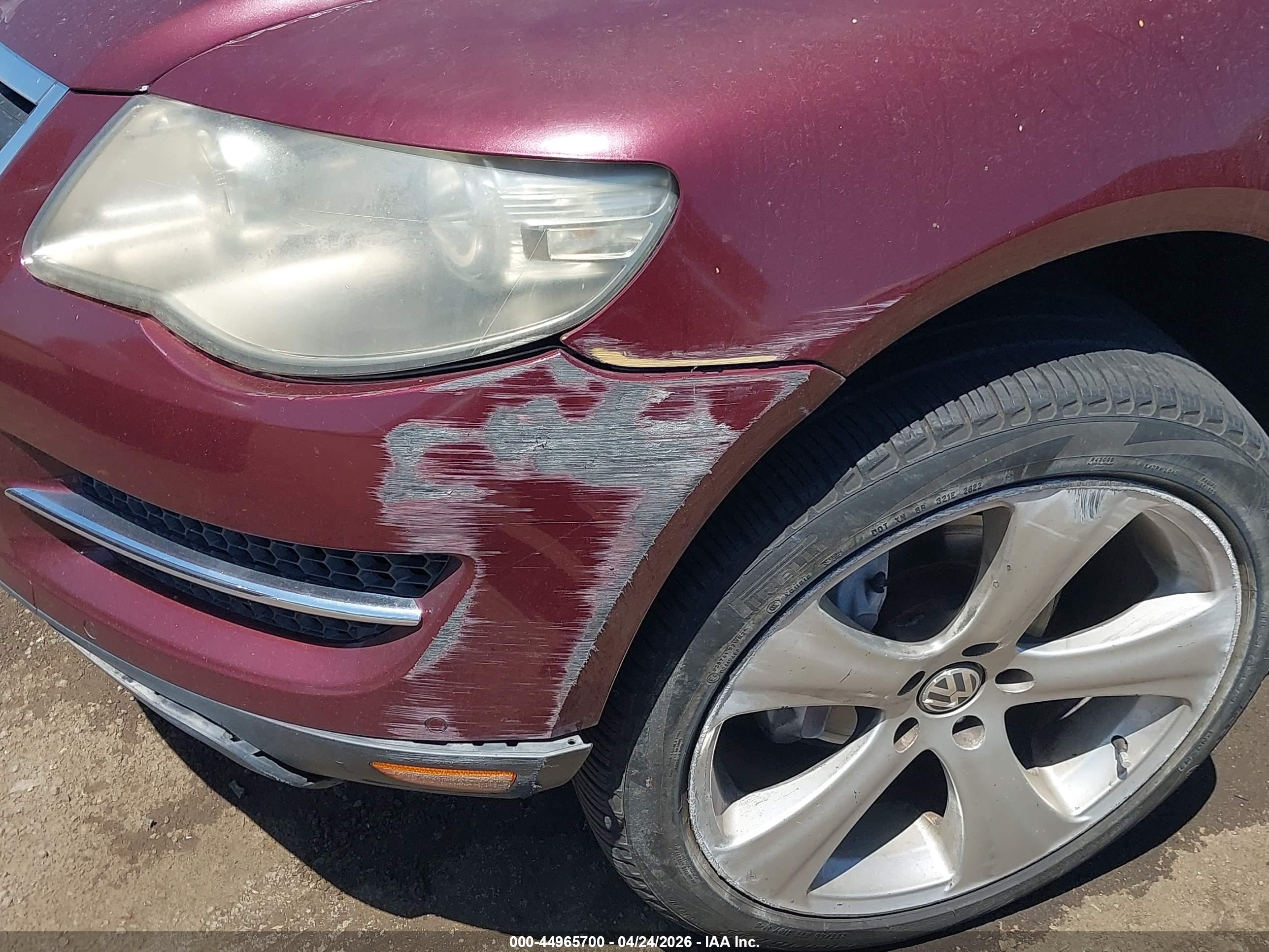 VOLKSWAGEN TOUAREG image 6