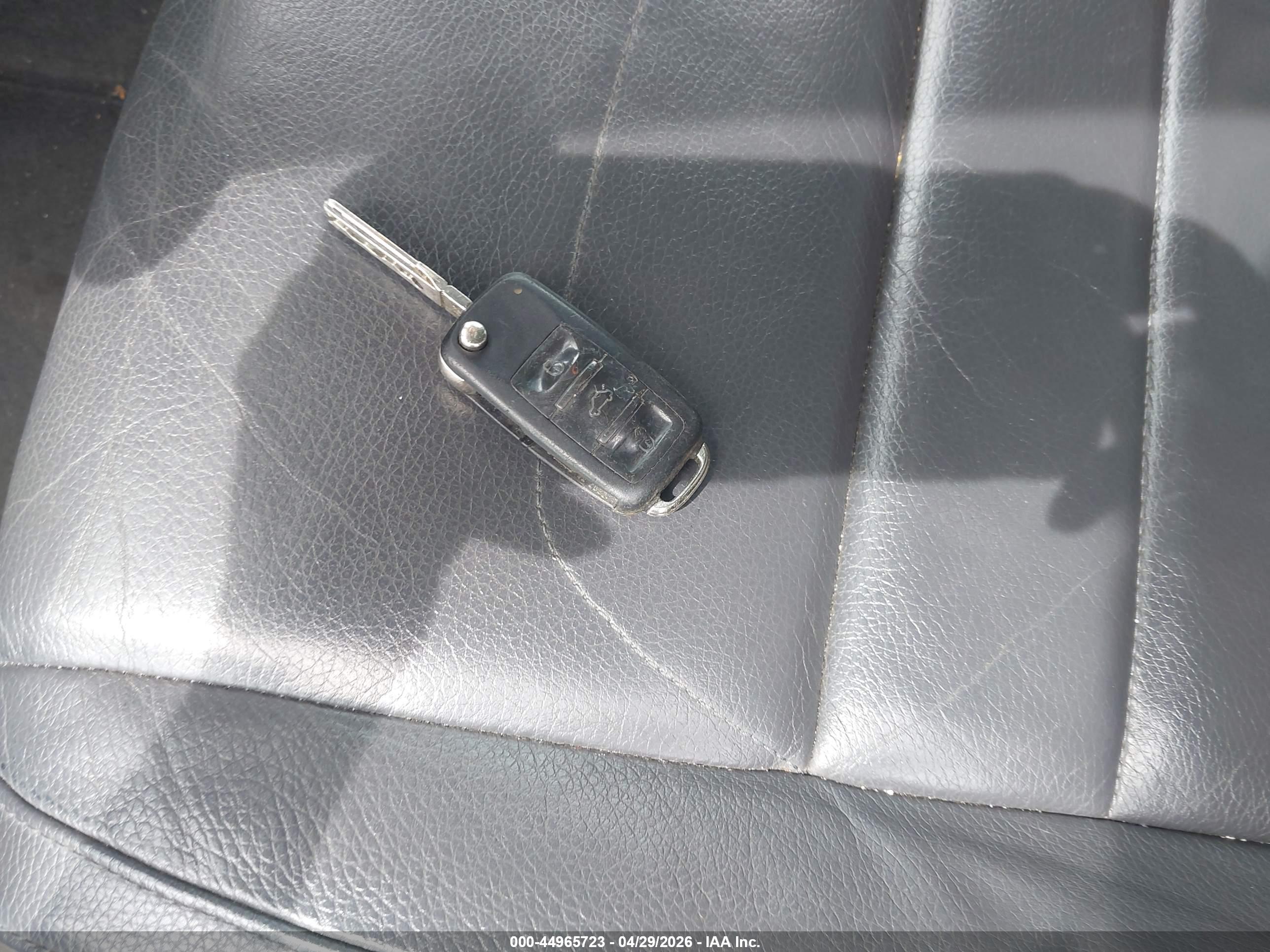 VOLKSWAGEN TOUAREG image 11