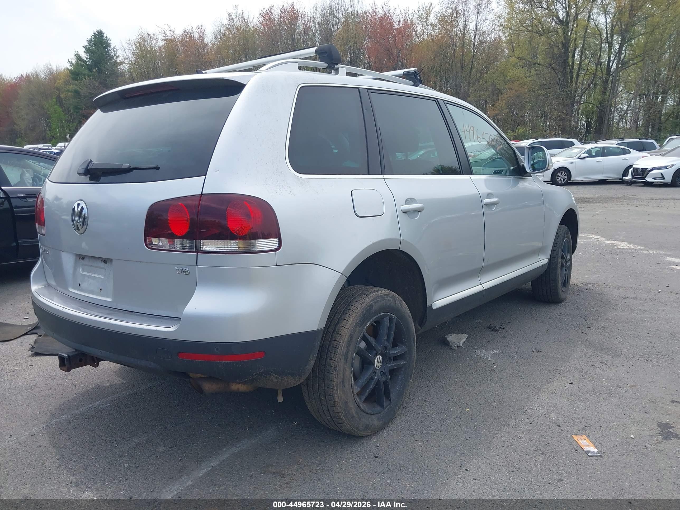 VOLKSWAGEN TOUAREG image 4