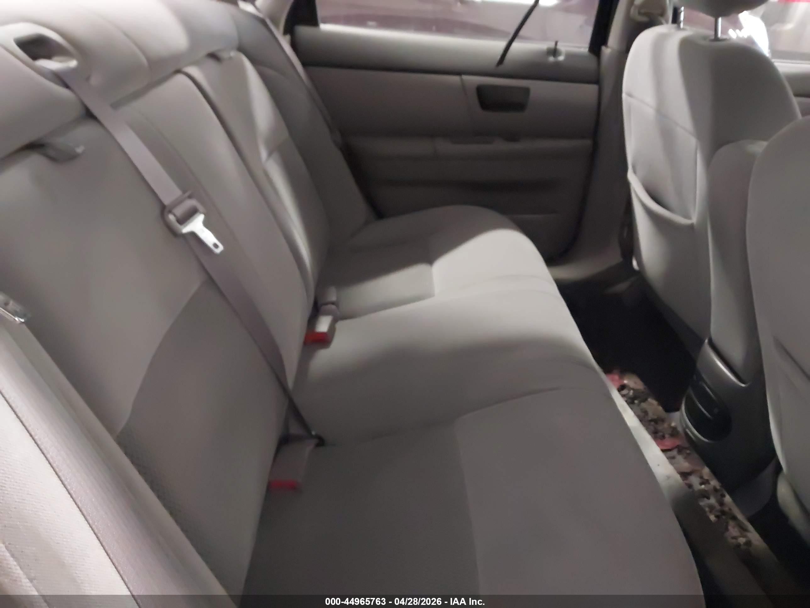 FORD TAURUS image 8