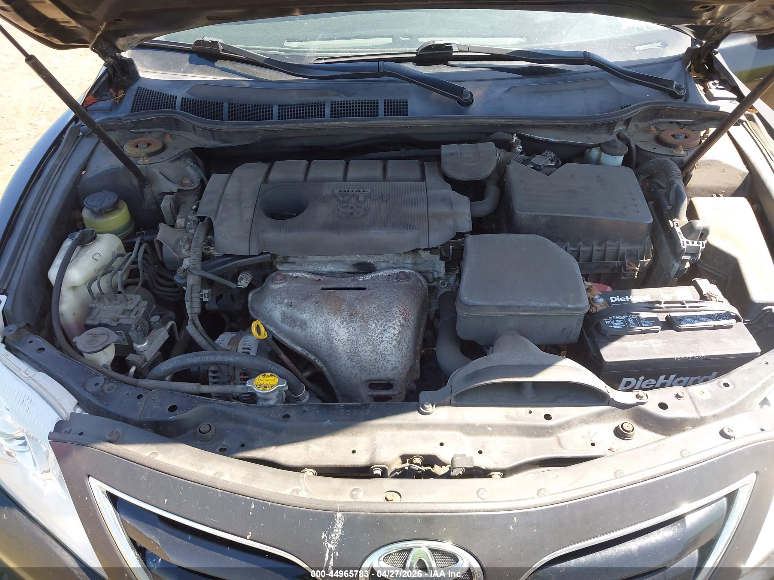 TOYOTA CAMRY image 10