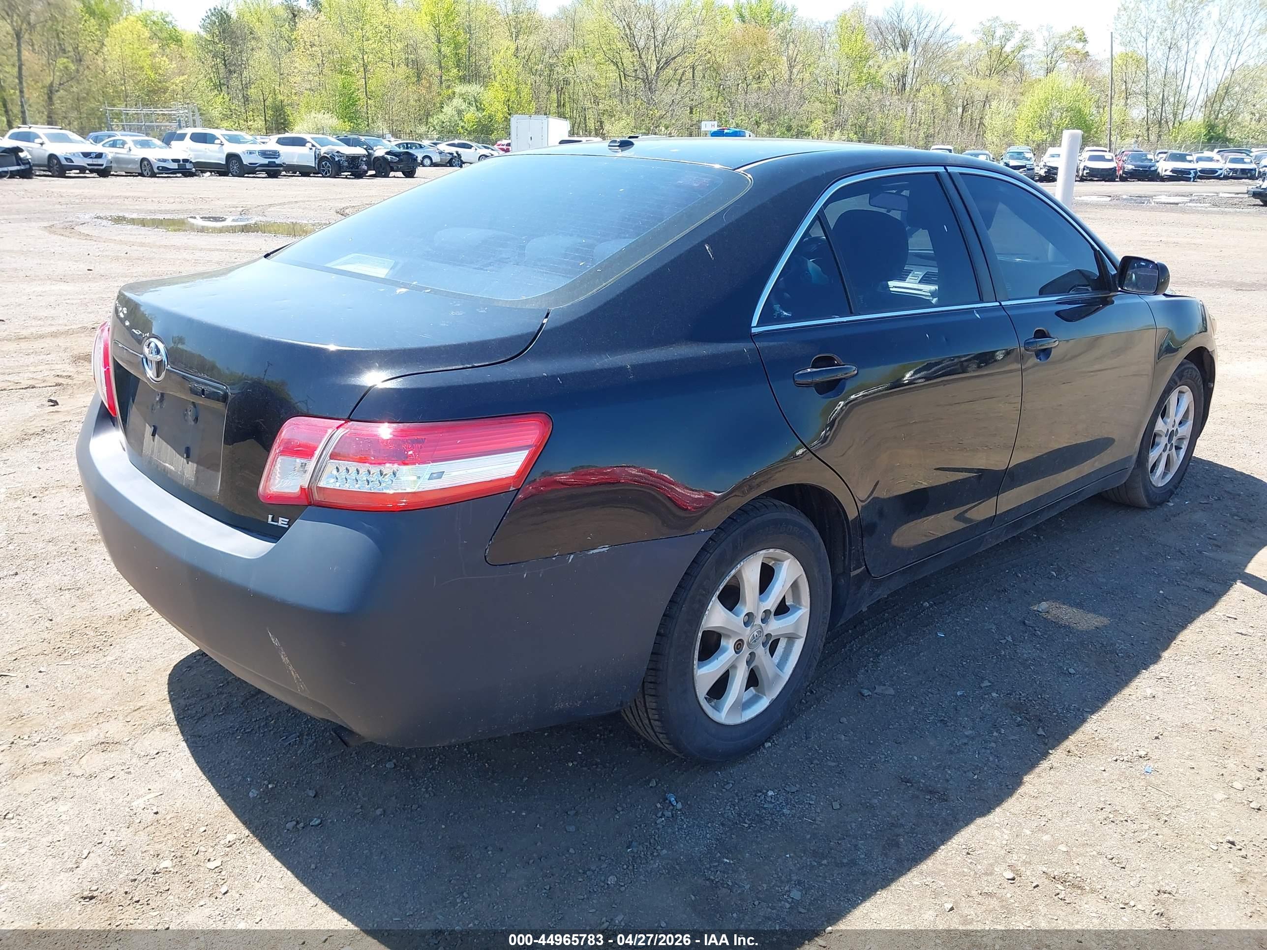 TOYOTA CAMRY image 4
