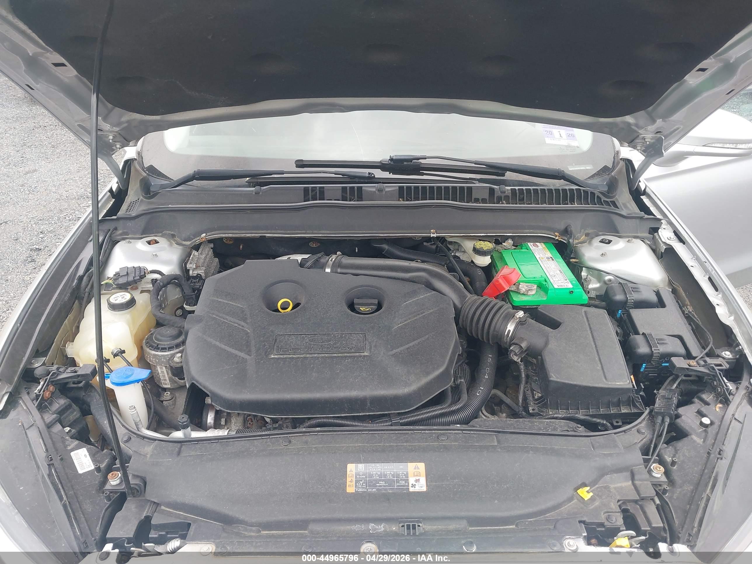 FORD FUSION image 10