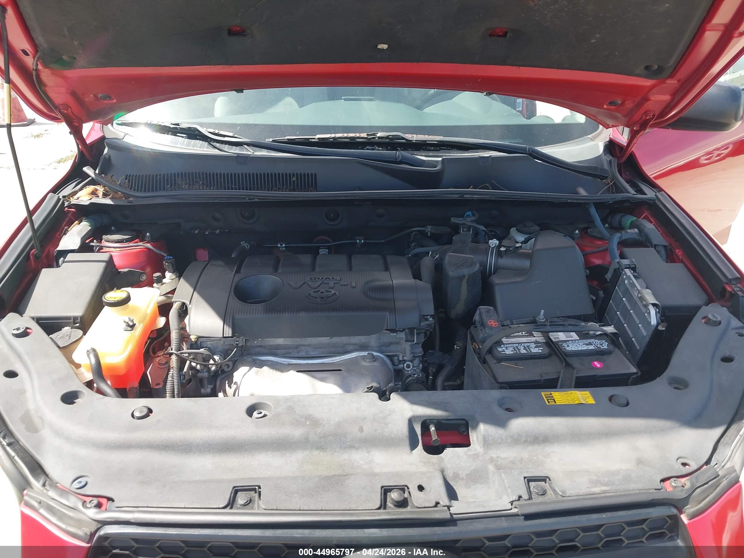 TOYOTA RAV4 image 10