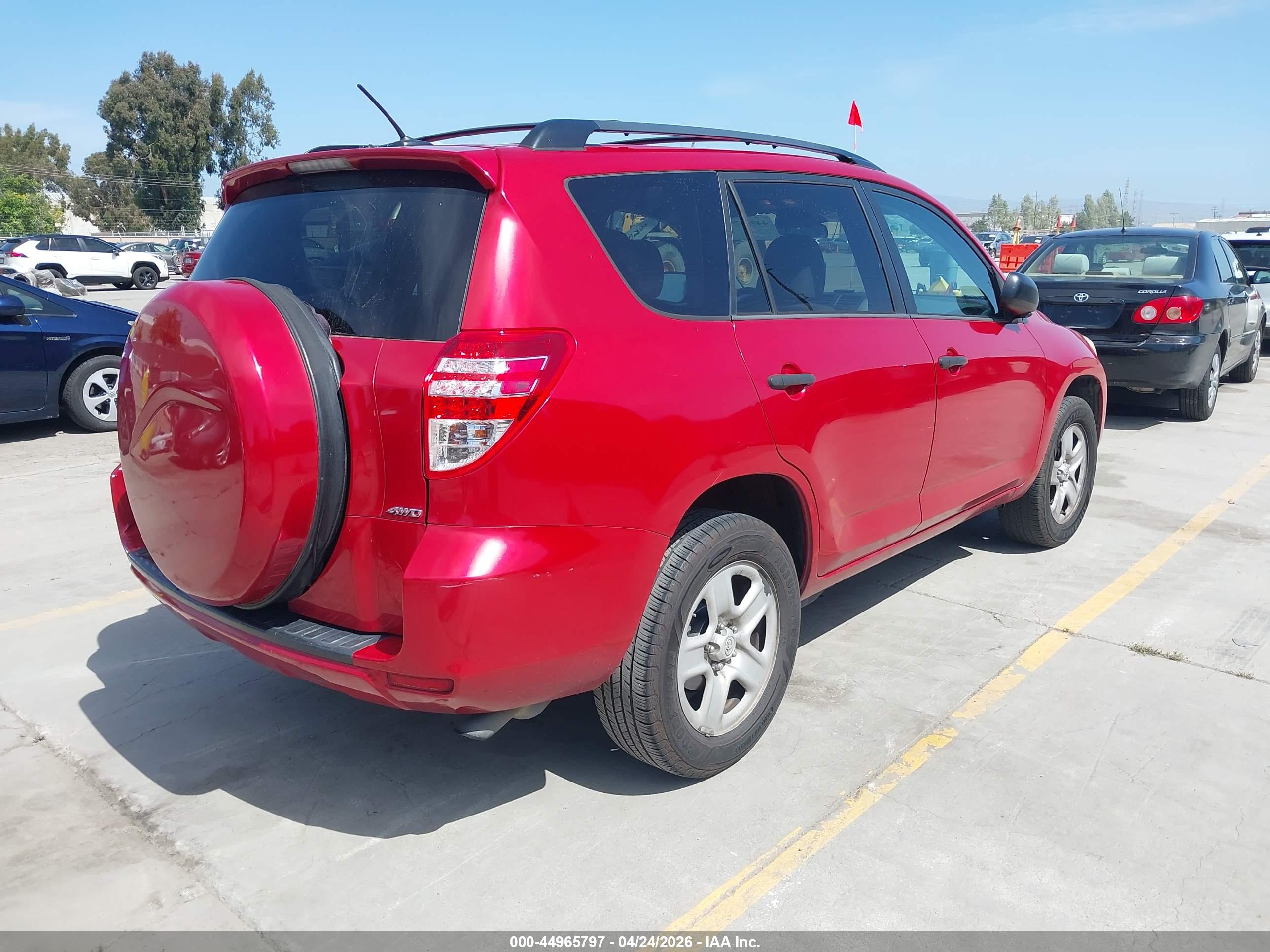 TOYOTA RAV4 image 4