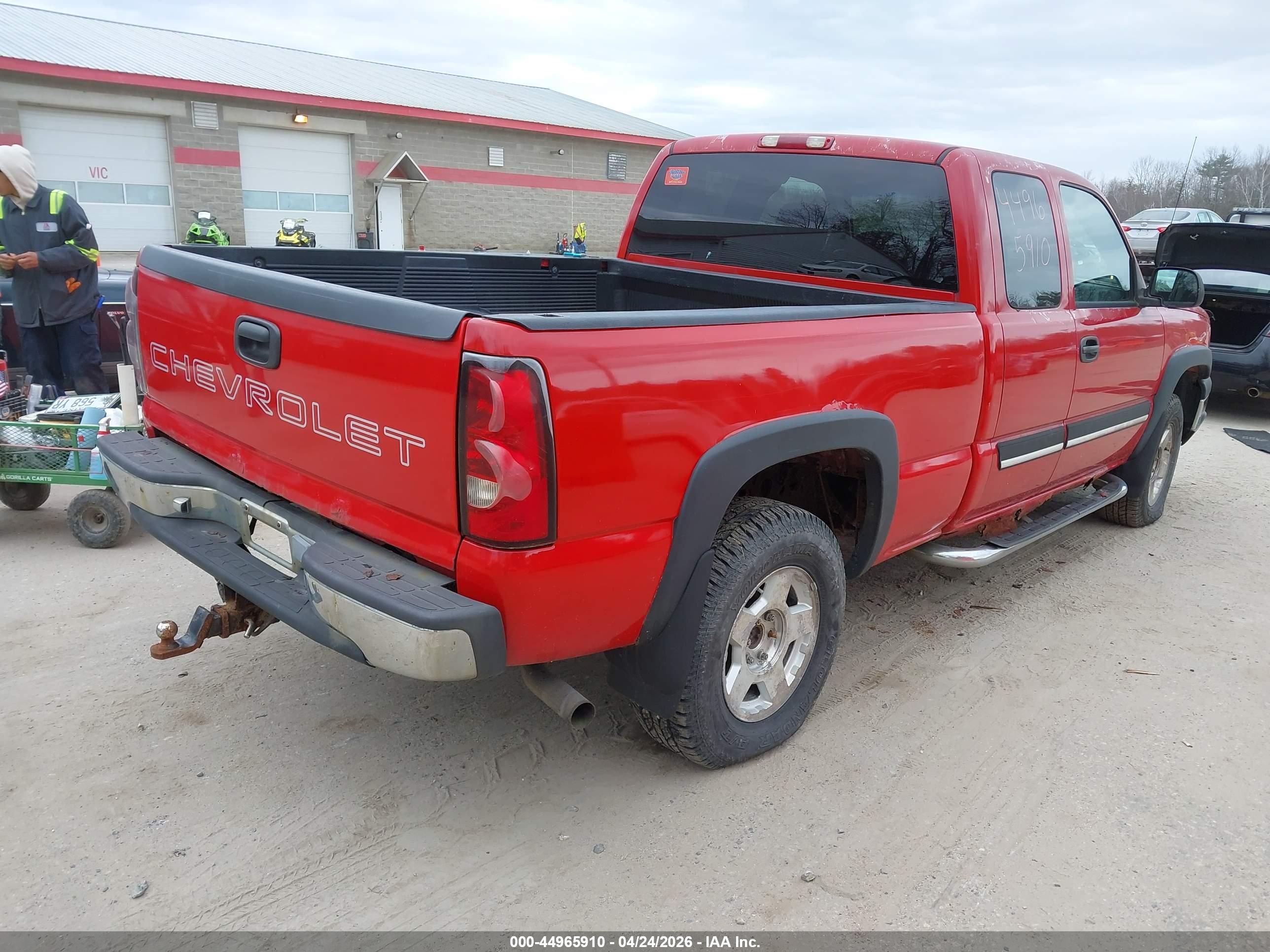 CHEVROLET SILVERADO image 4