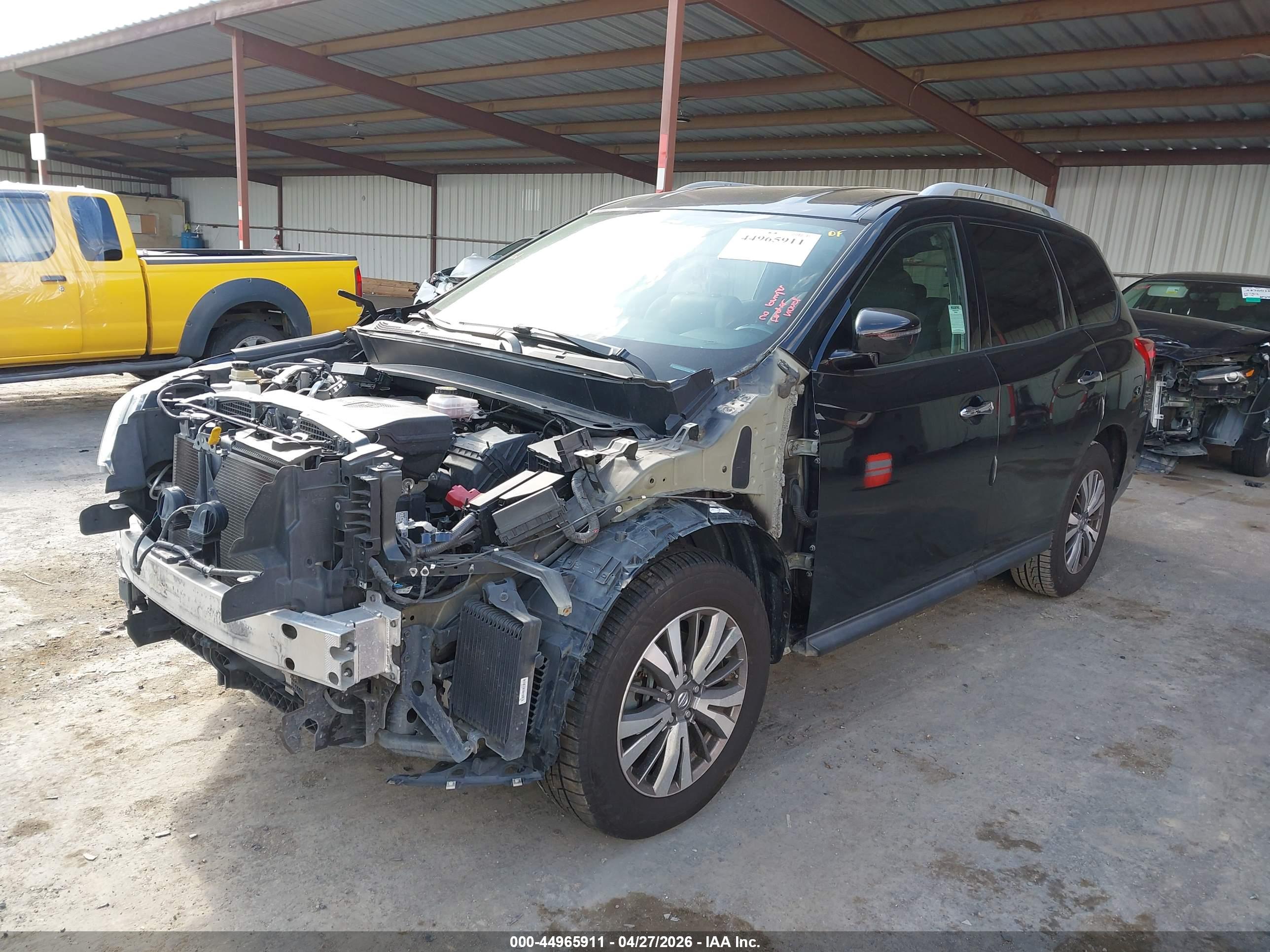 NISSAN PATHFINDER image 2