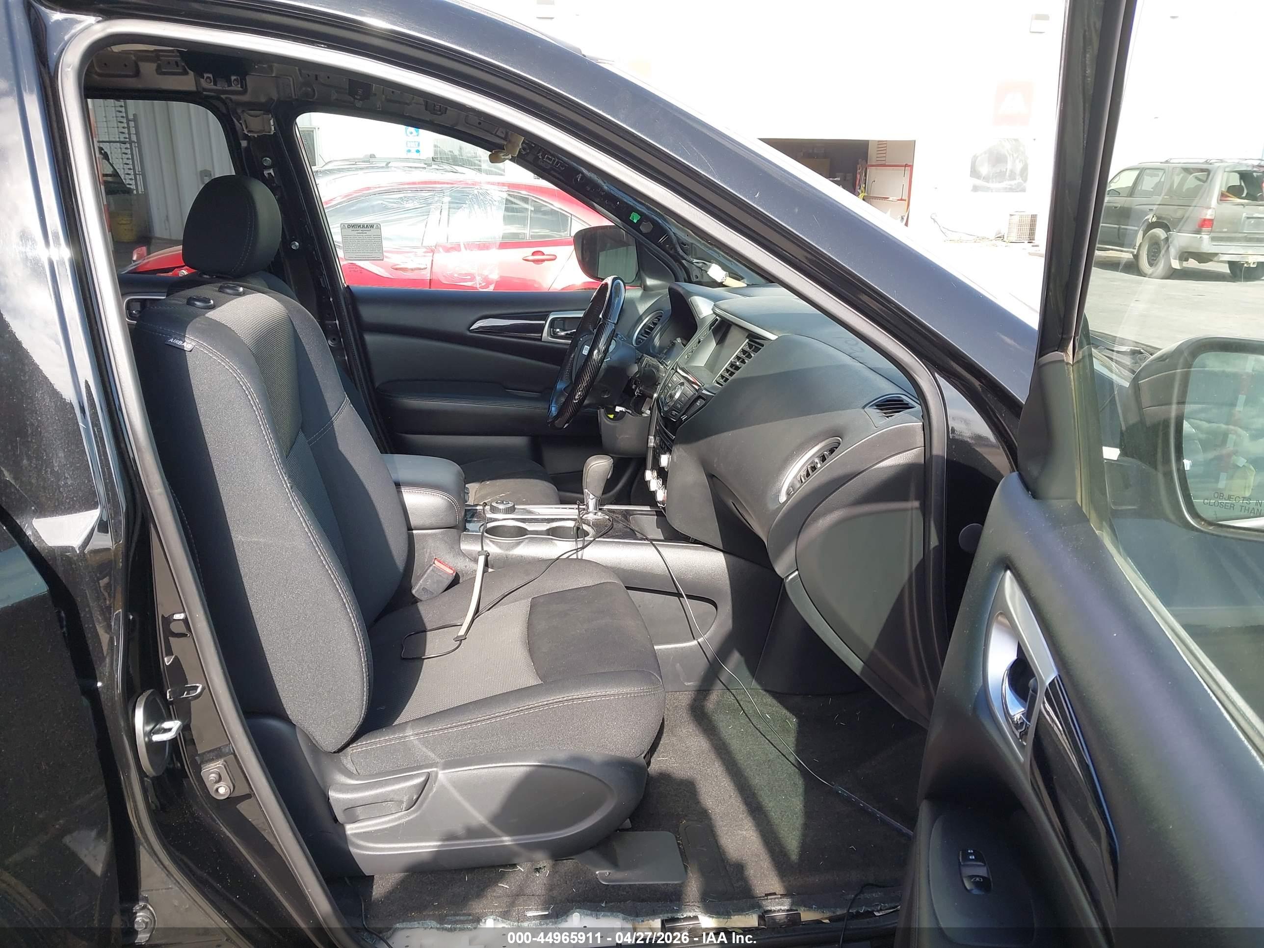 NISSAN PATHFINDER image 5