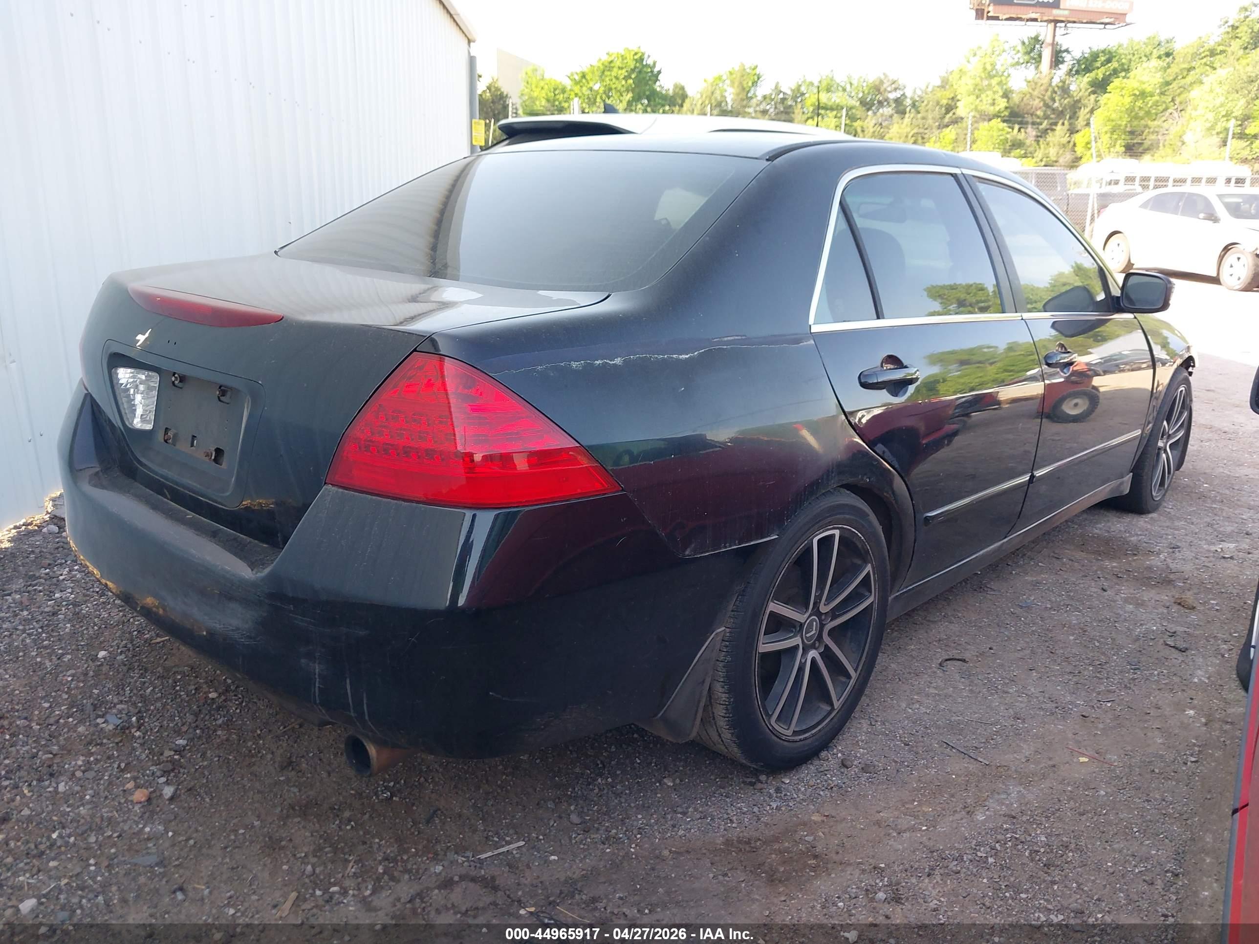 HONDA ACCORD image 4