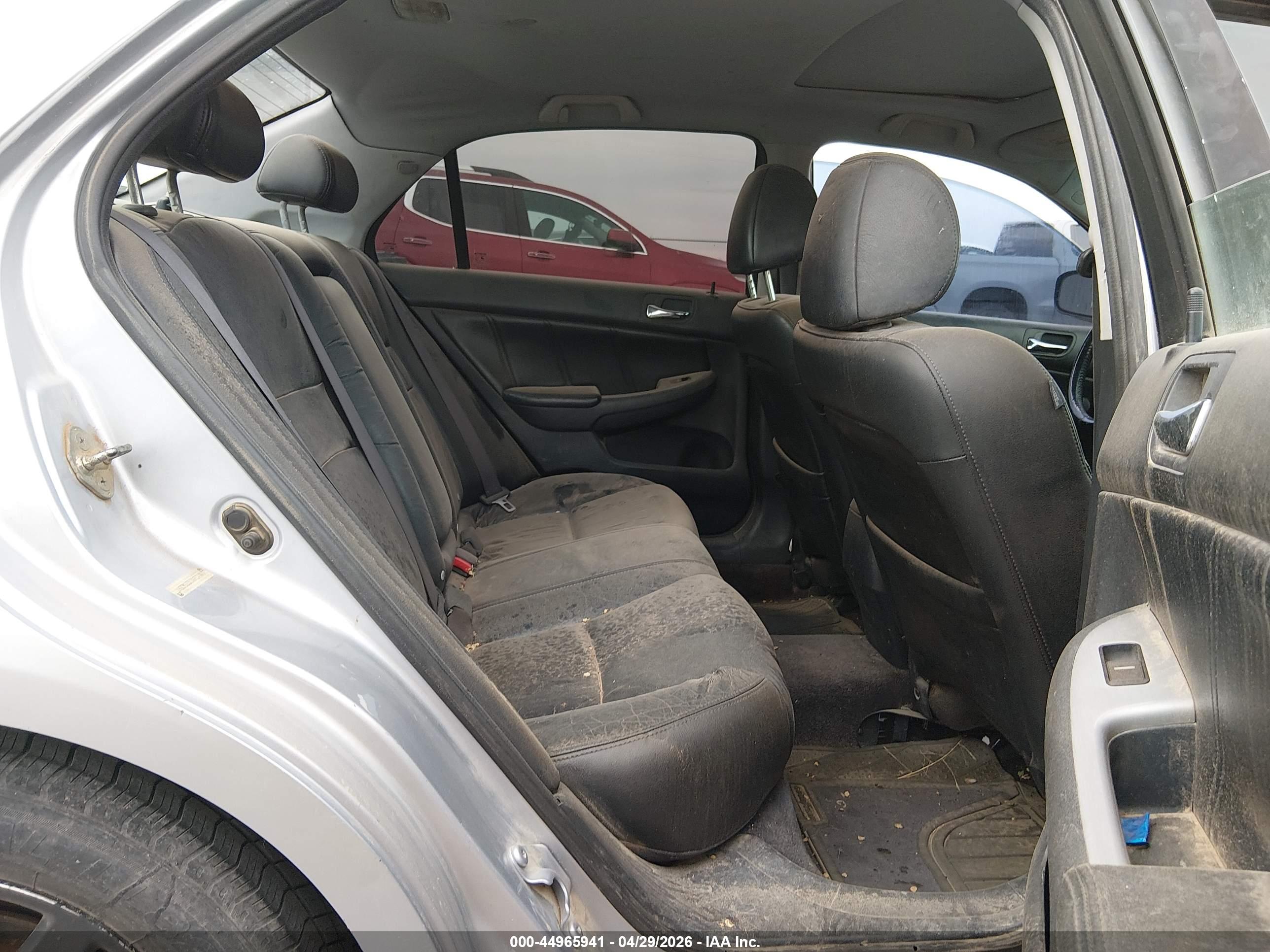 HONDA ACCORD image 8