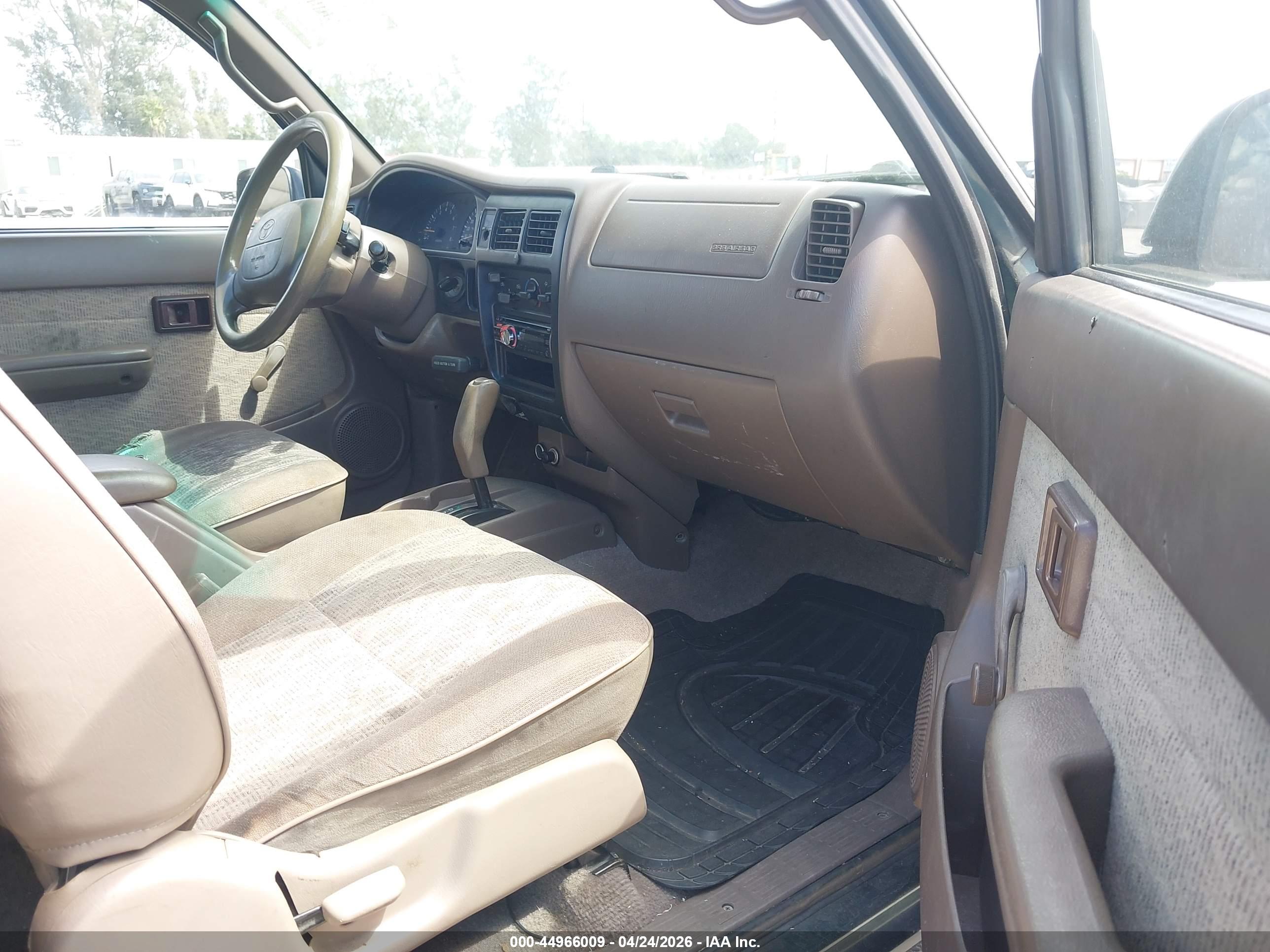 TOYOTA TACOMA image 5