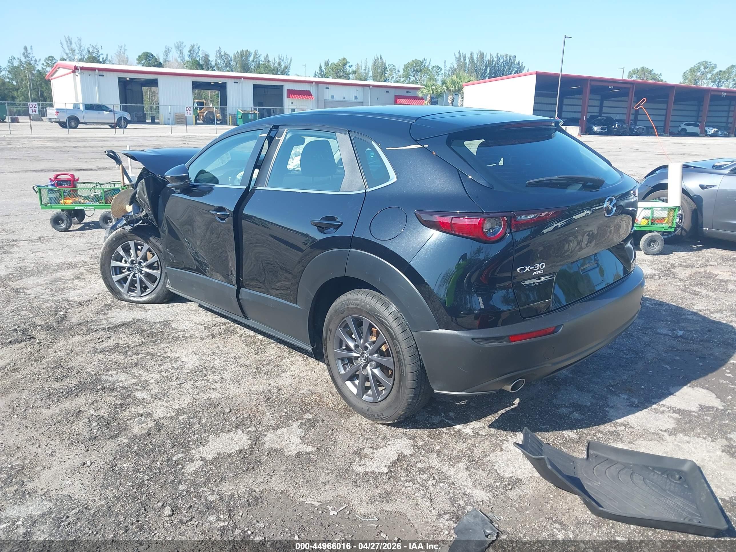MAZDA CX-30 image 3