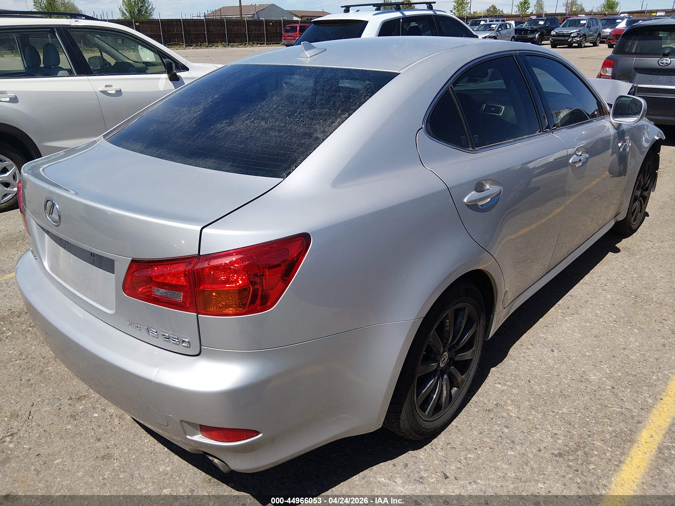 LEXUS IS image 4