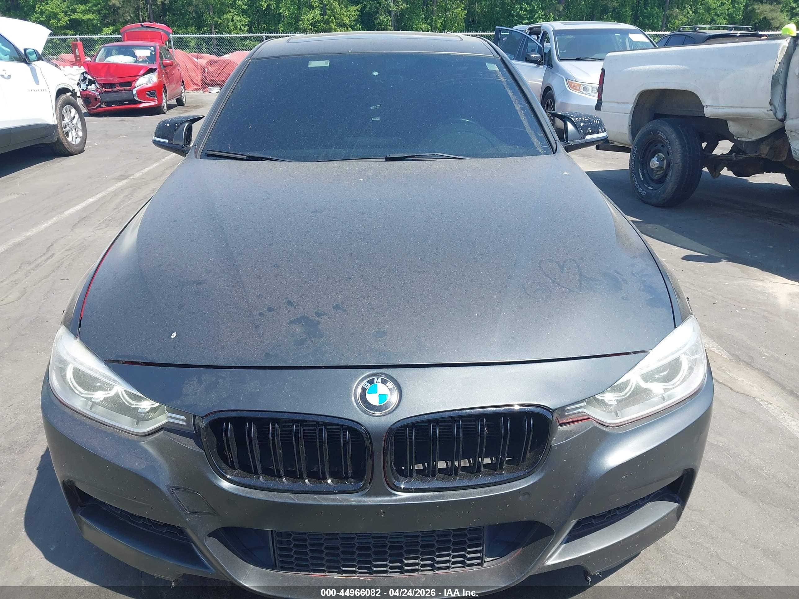 BMW 335I image 6