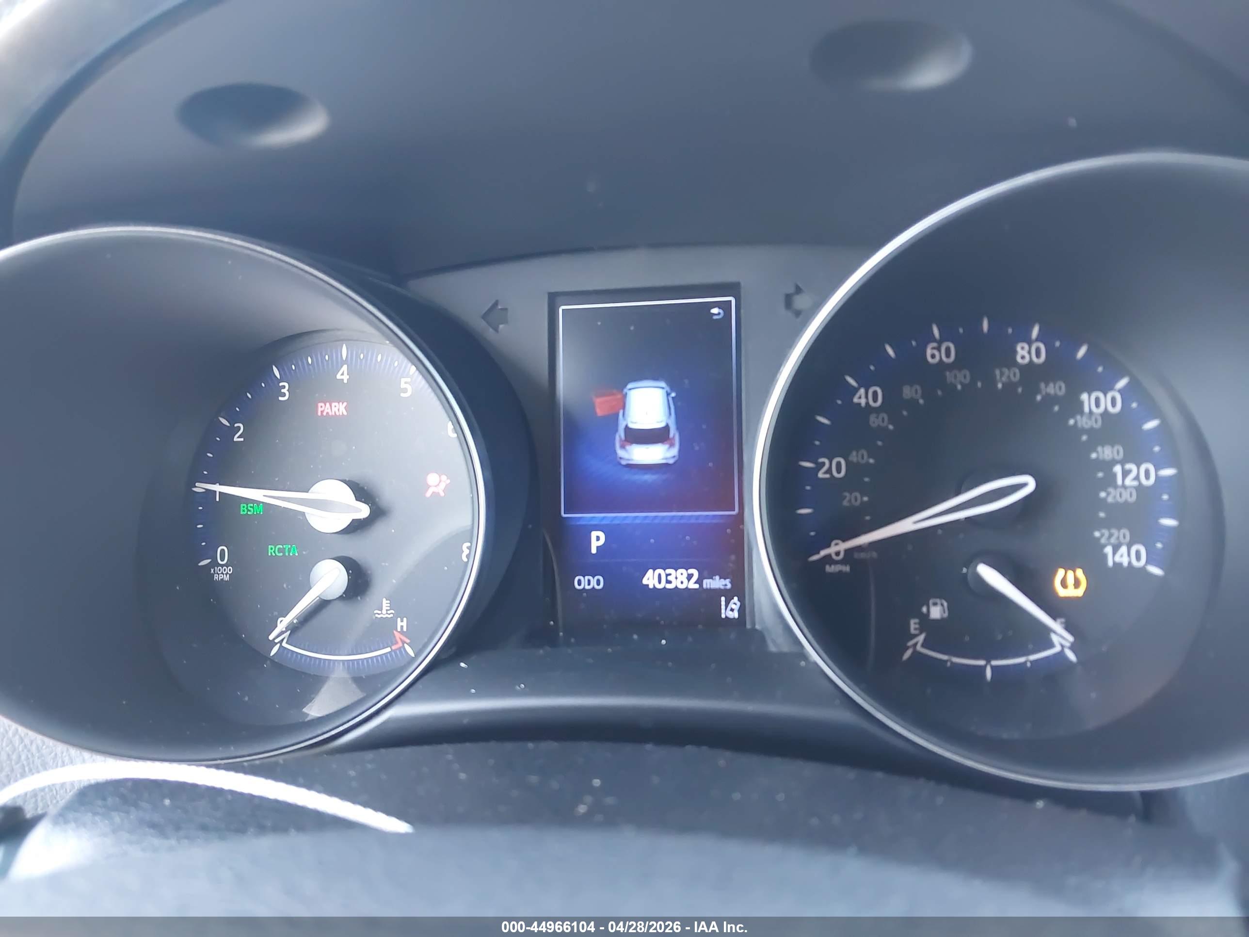 TOYOTA C-HR image 7